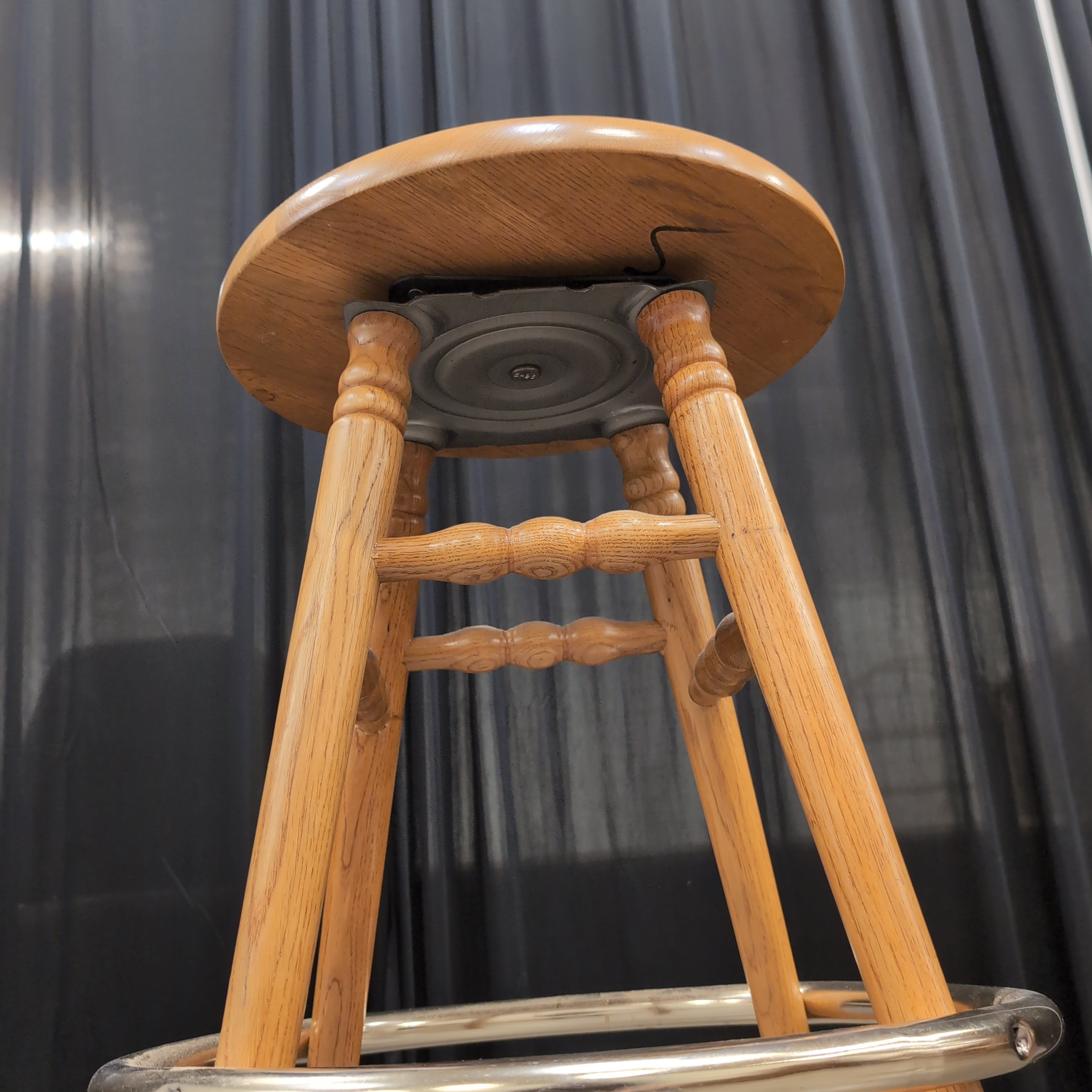 Traditional Wood Round Top Bar Stool with Brass Footrest