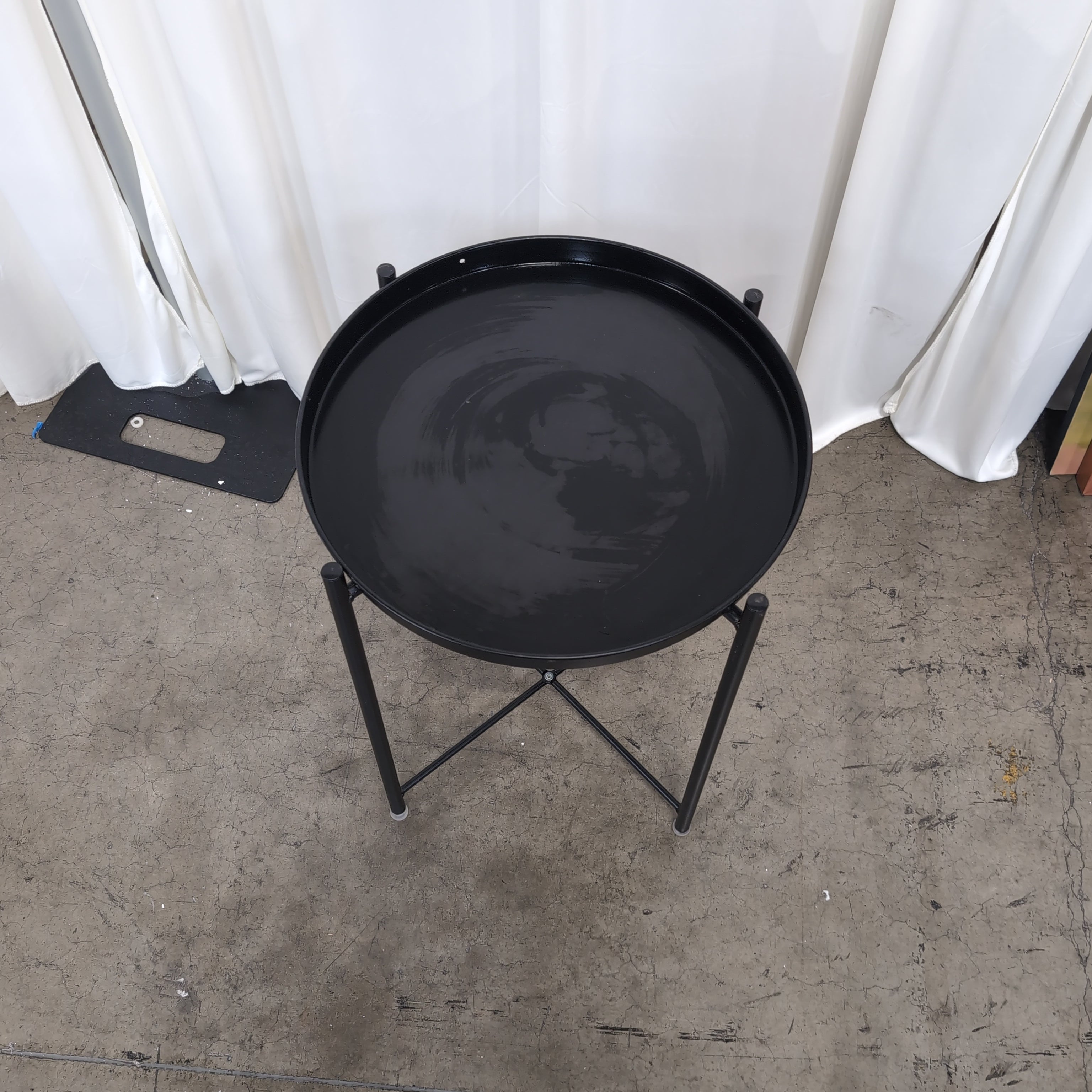 Black Metal Round Tray Top End Table