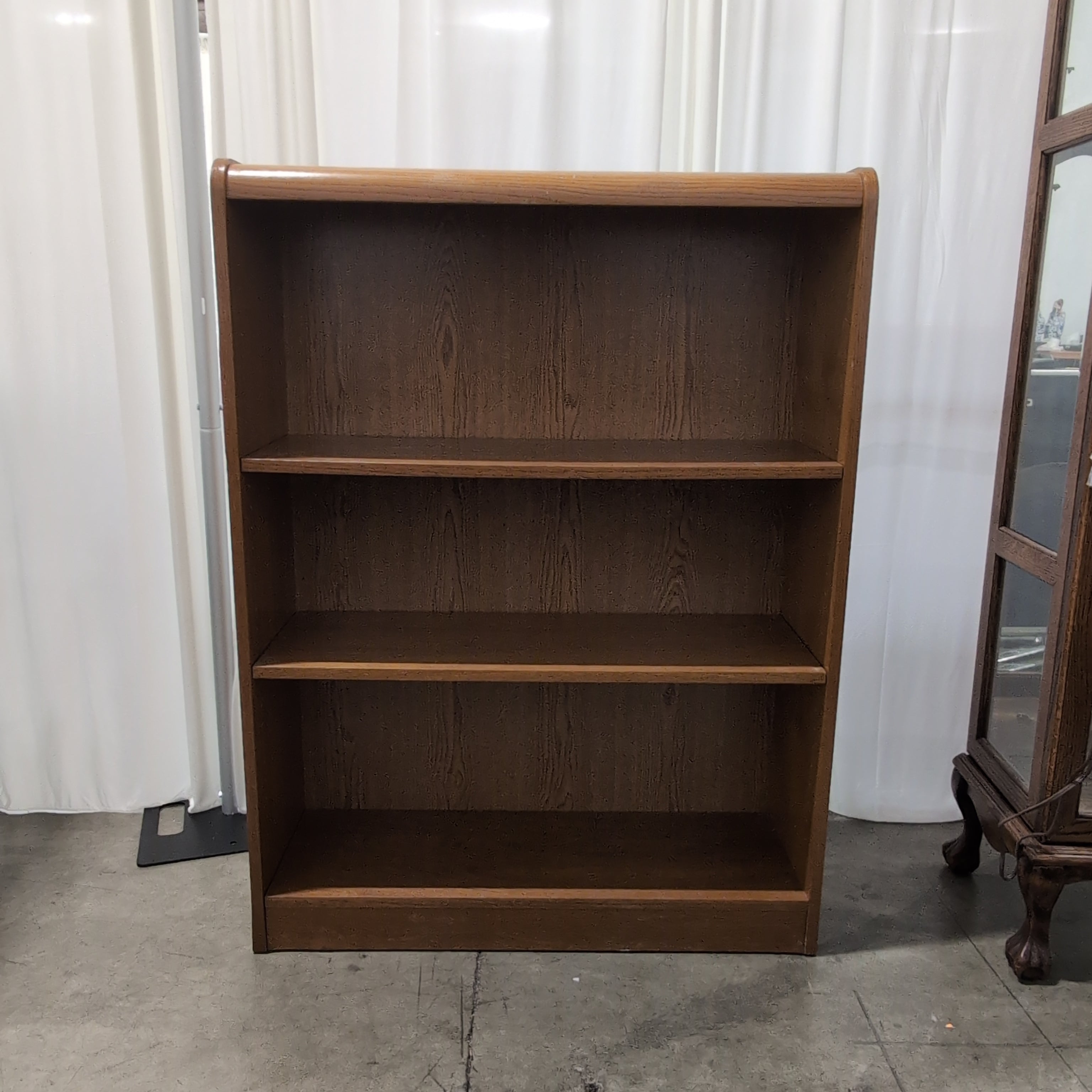 Natural Wood Four-Shelf Bookcase with Curved Sides