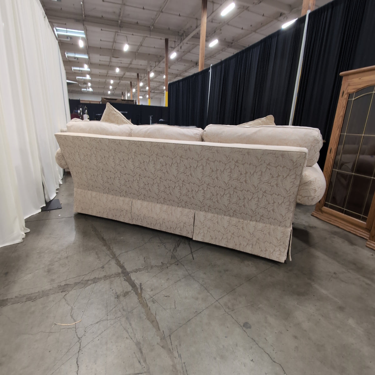 Verity Traditional Rolled Arm Couch with Skirted Base