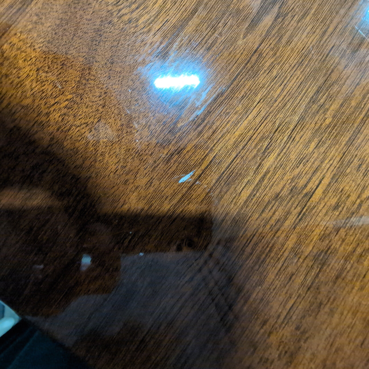 Traditional Brown Wood Round Dining Table