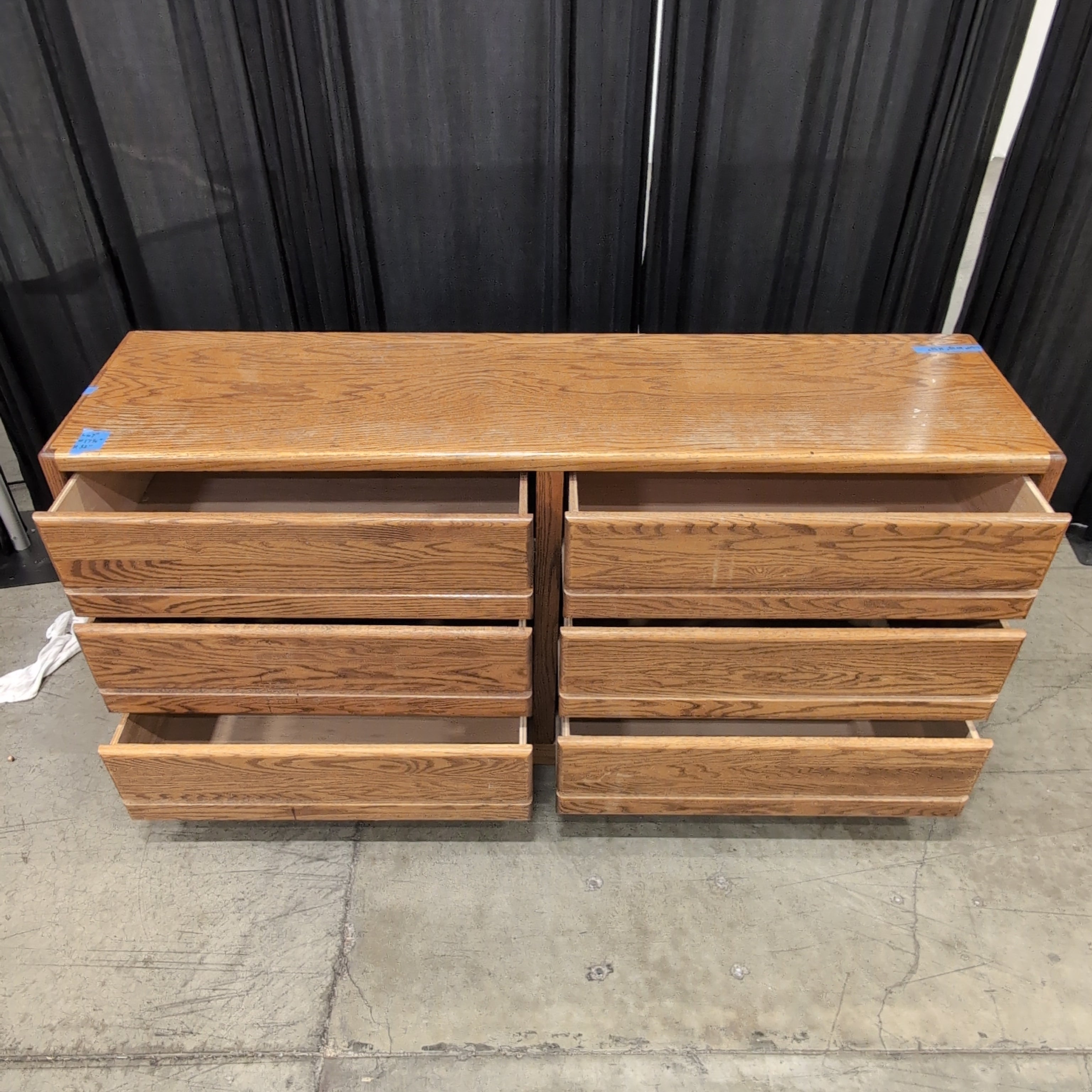 Light Brown Oak Grain Six-Drawer Dresser