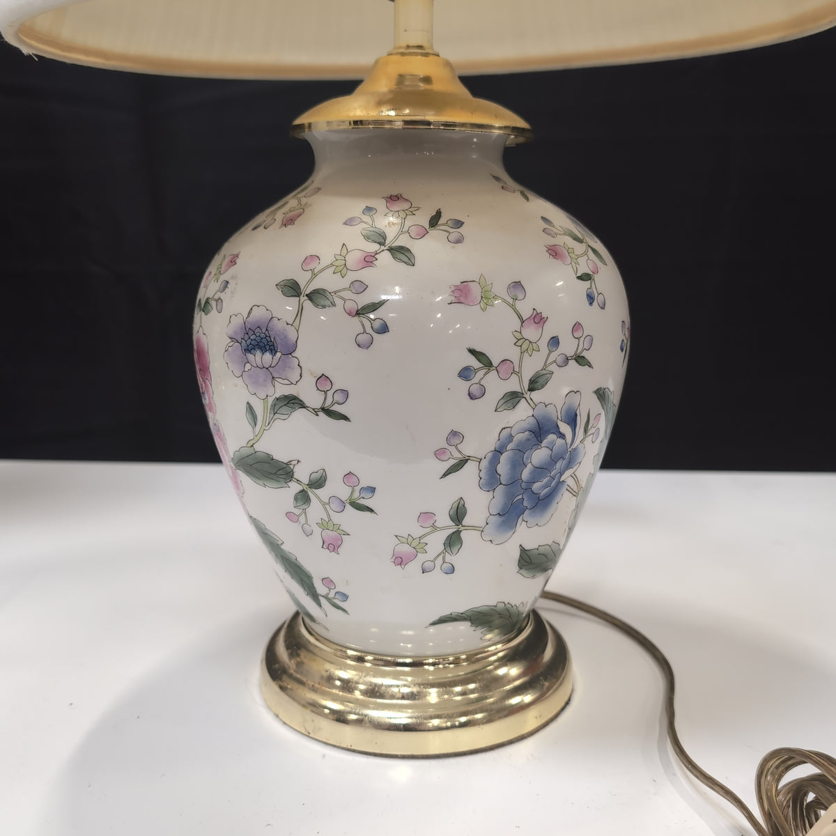 Antique Style Floral Porcelain Table Lamp