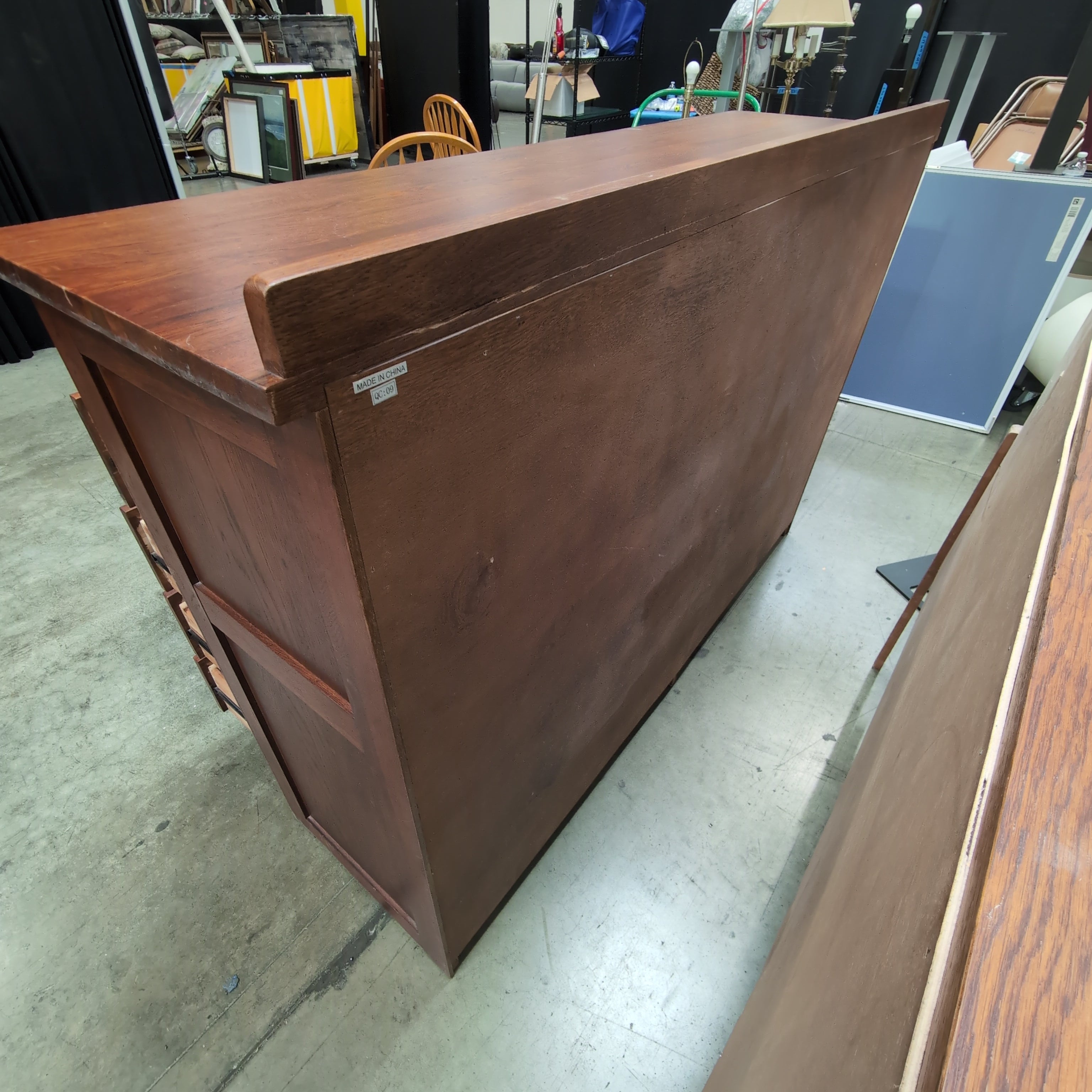 Tradewins Traditional Brown Wood Twelve Drawer Dresser with Top Mirror