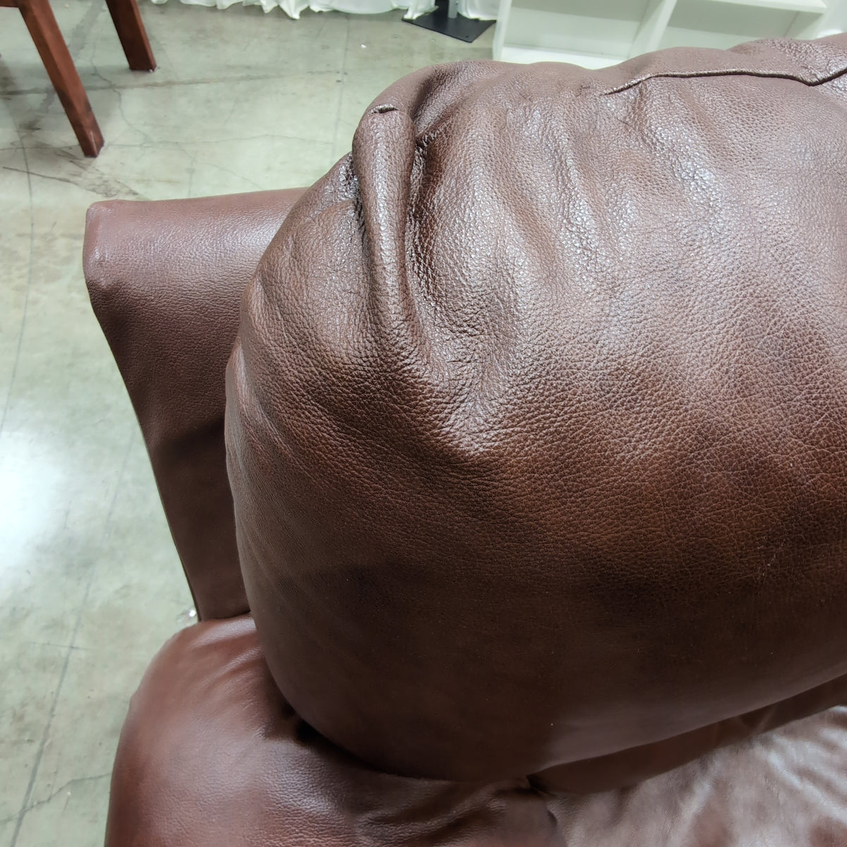 Evitat Plush Three-Seat Couch in Brown Leather