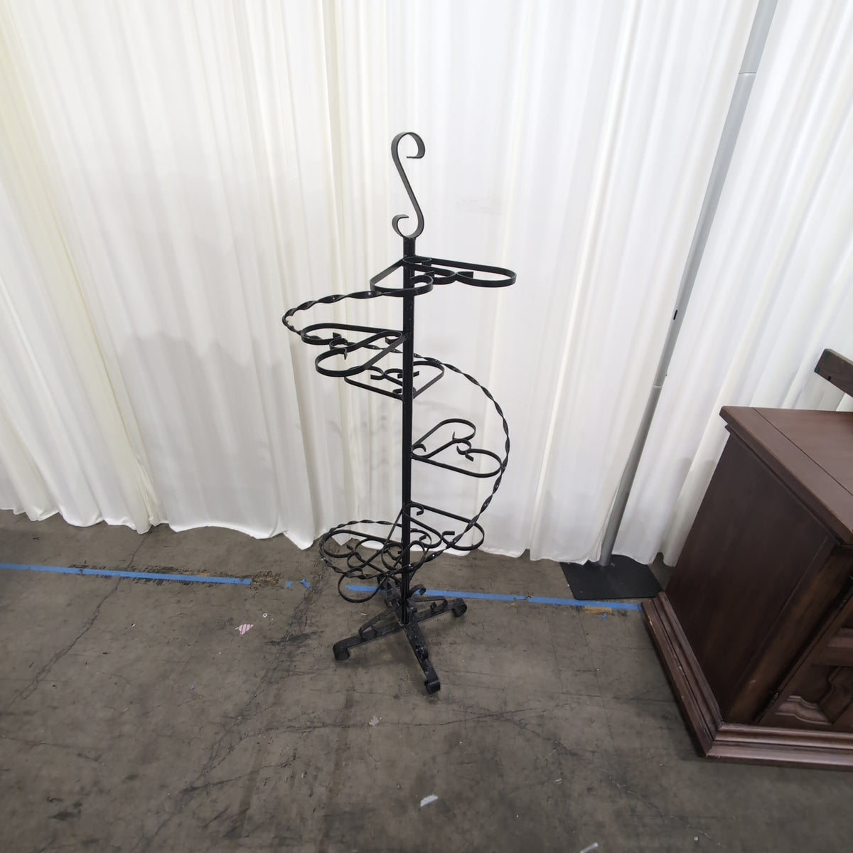 Black Wrought Iron Spiral Plant Stand