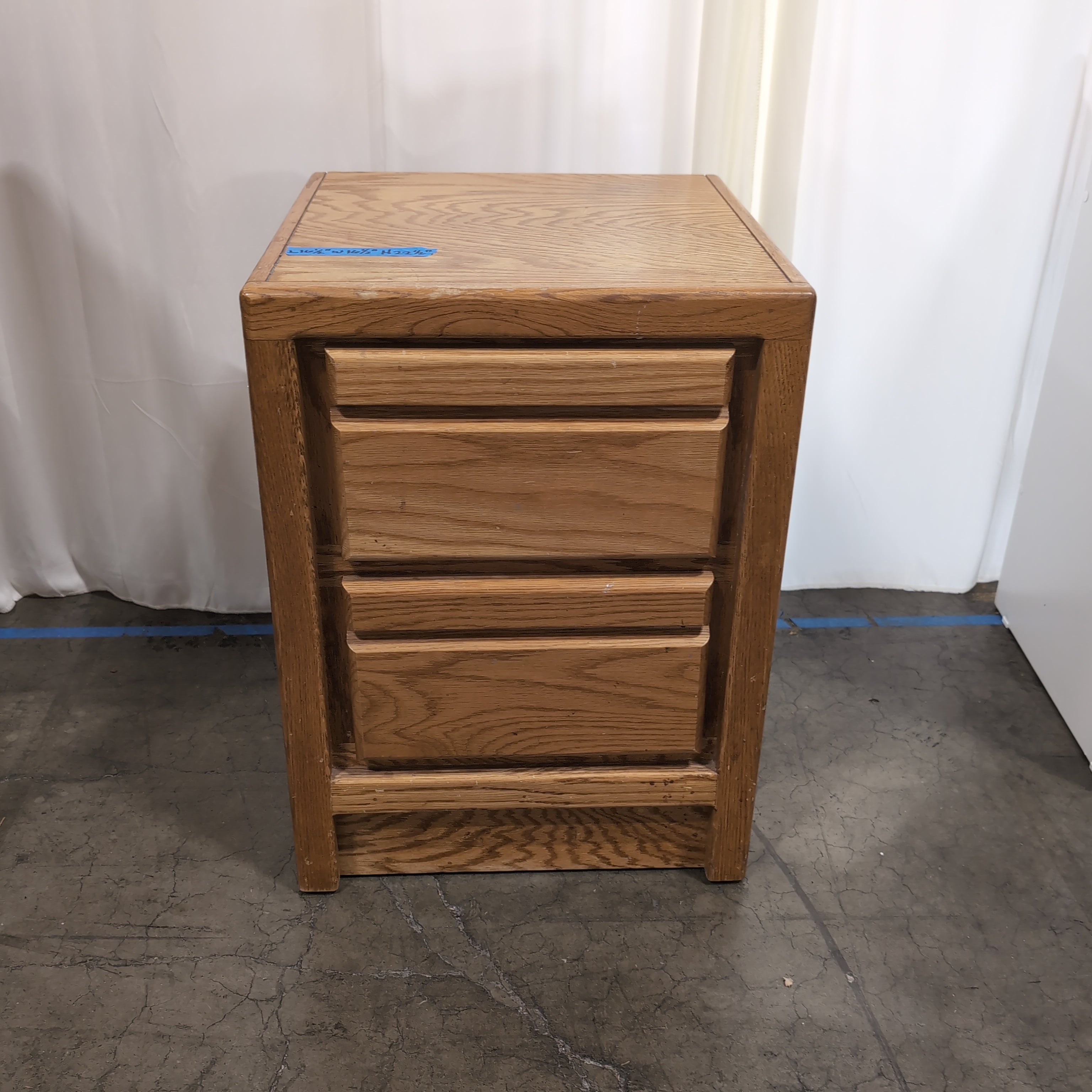 Natural Oak Finish Three-Drawer Nightstand