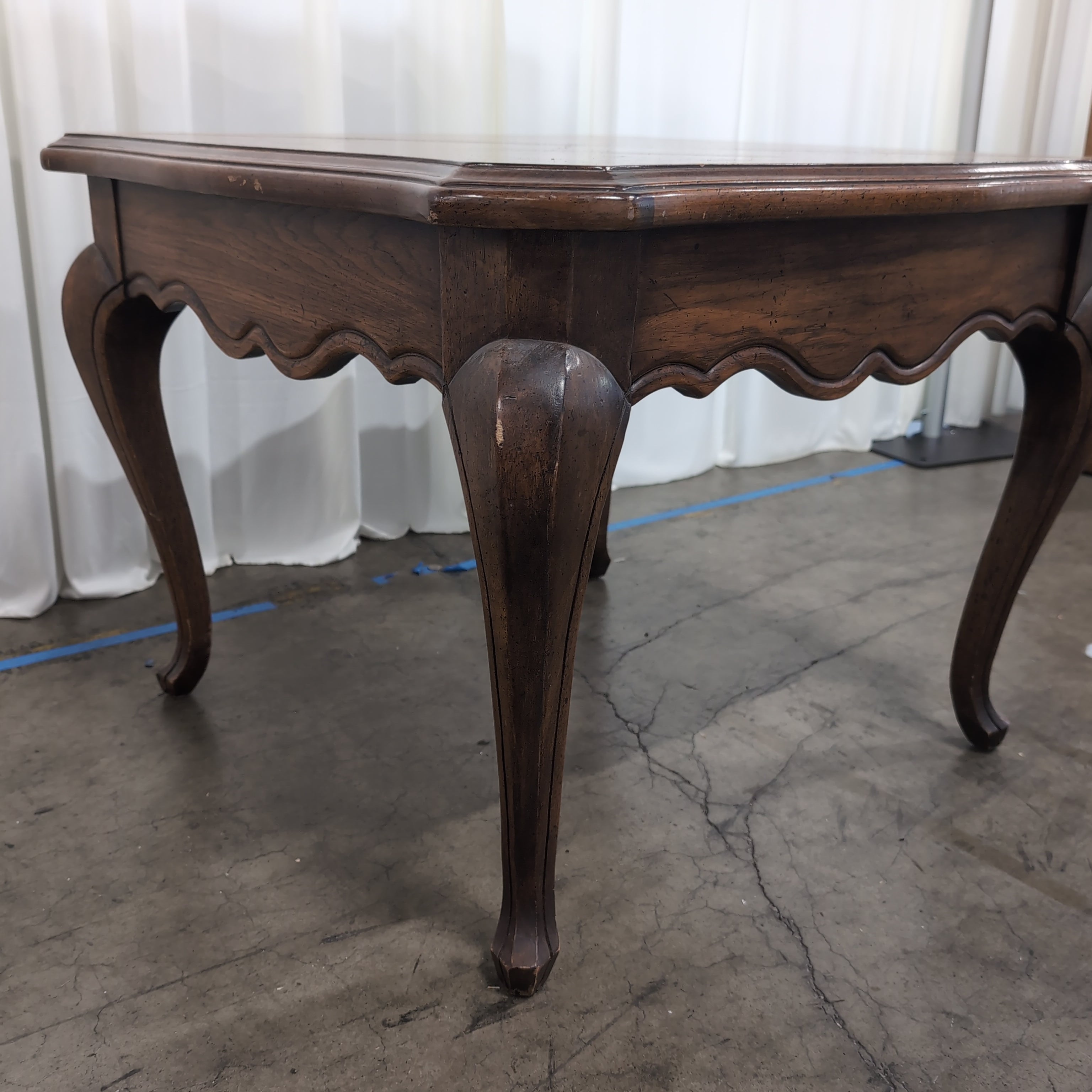 Traditional Dark Wood Carved Leg End Table