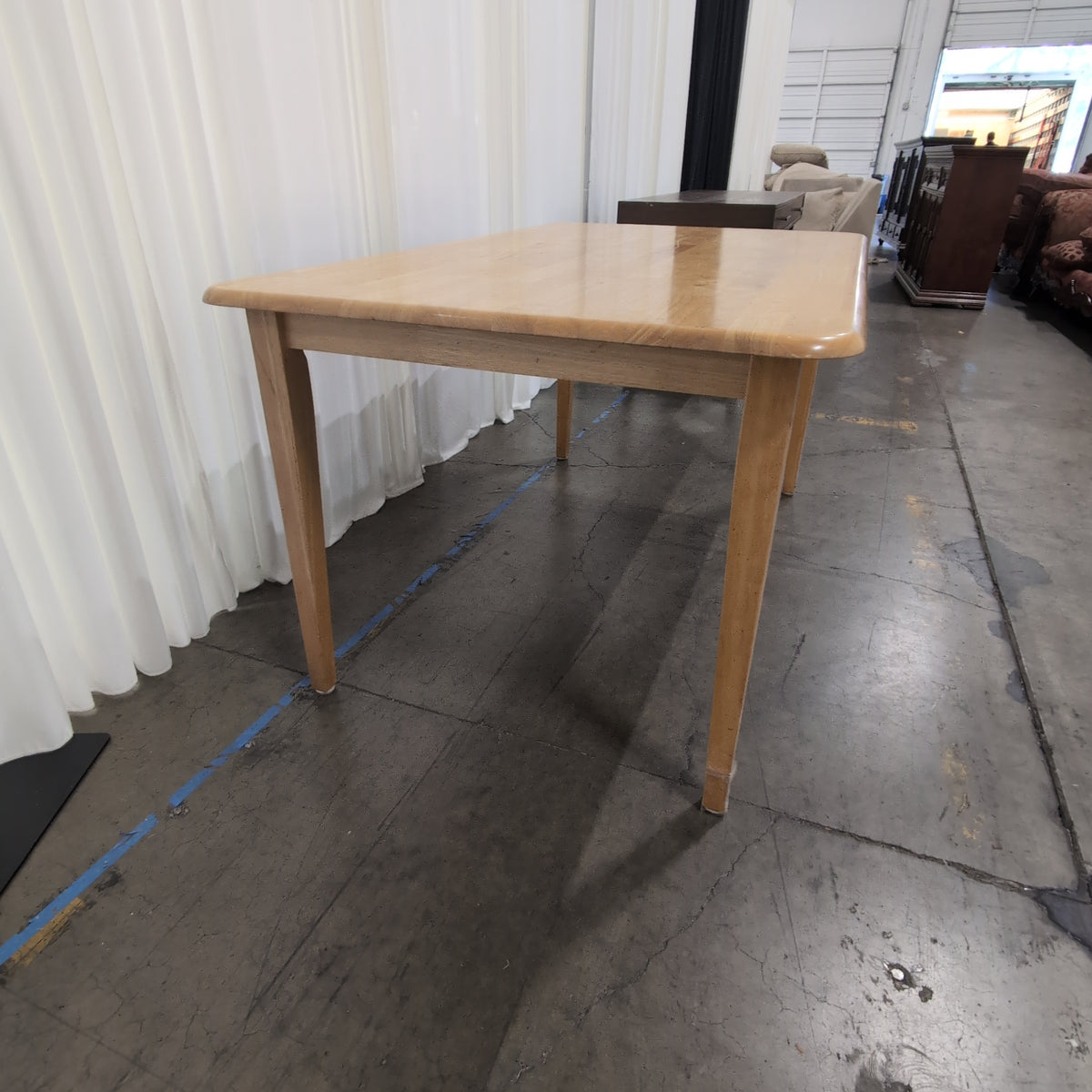 Light Wood Rectangular Dining Table in Natural Finish