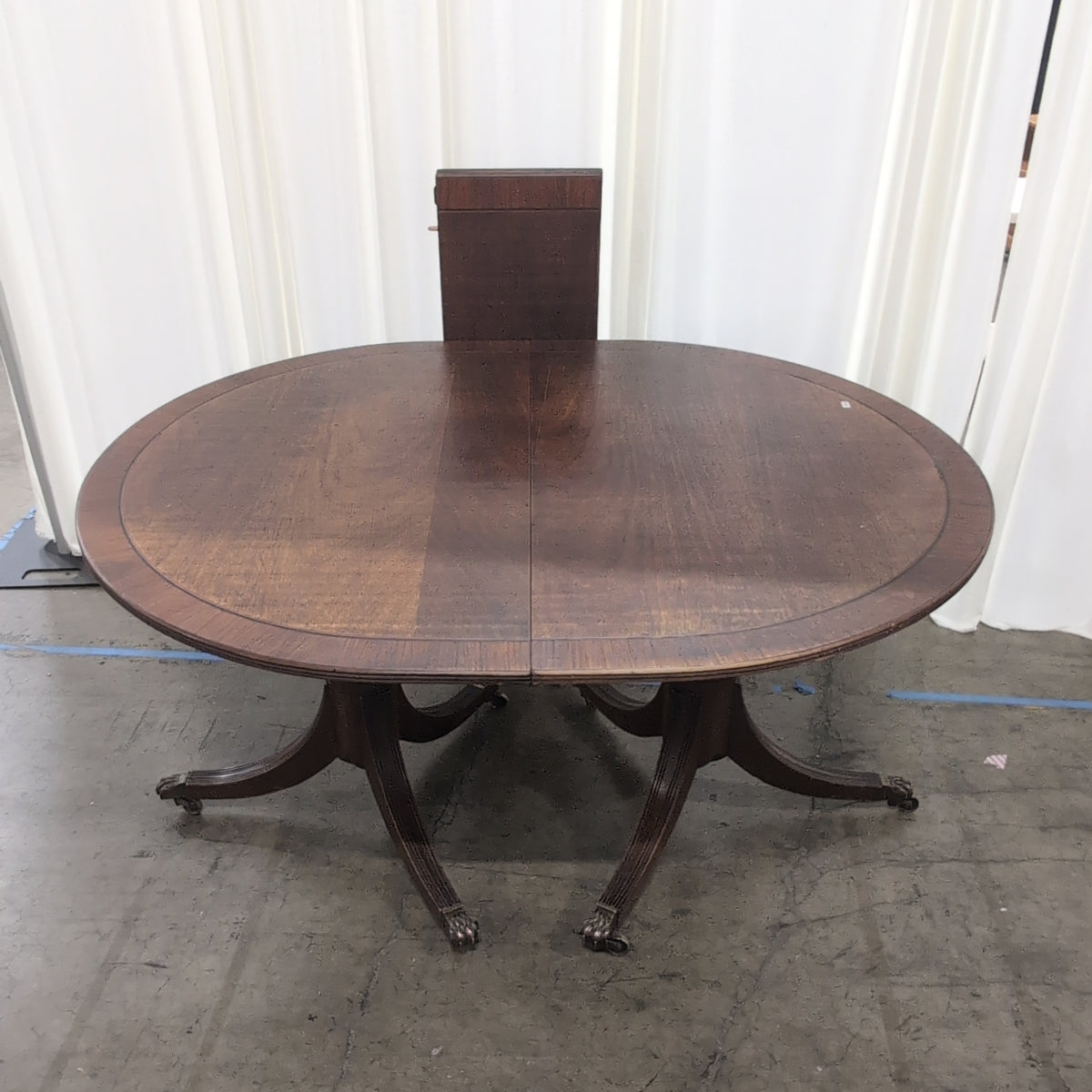 Traditional Dark Wood Oval Dining Table