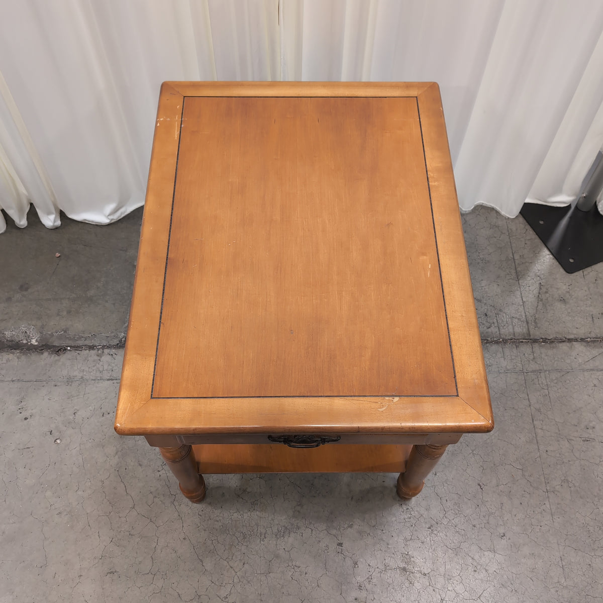 Traditional Light Wood End Table with Drawer