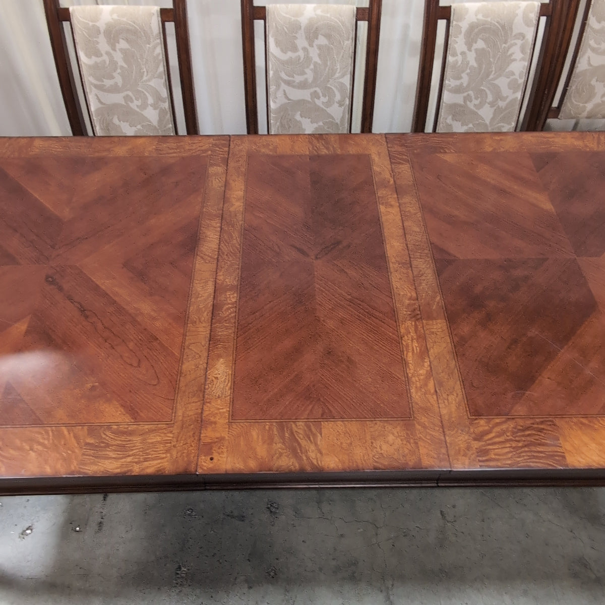 Traditional Dark Wood Dining Table with Turned Legs