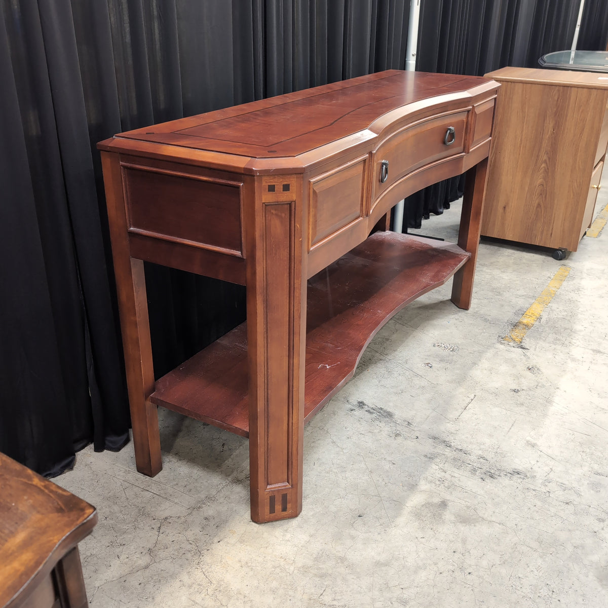 Traditional Reddish-Brown Two-Drawer Console Table in Wood
