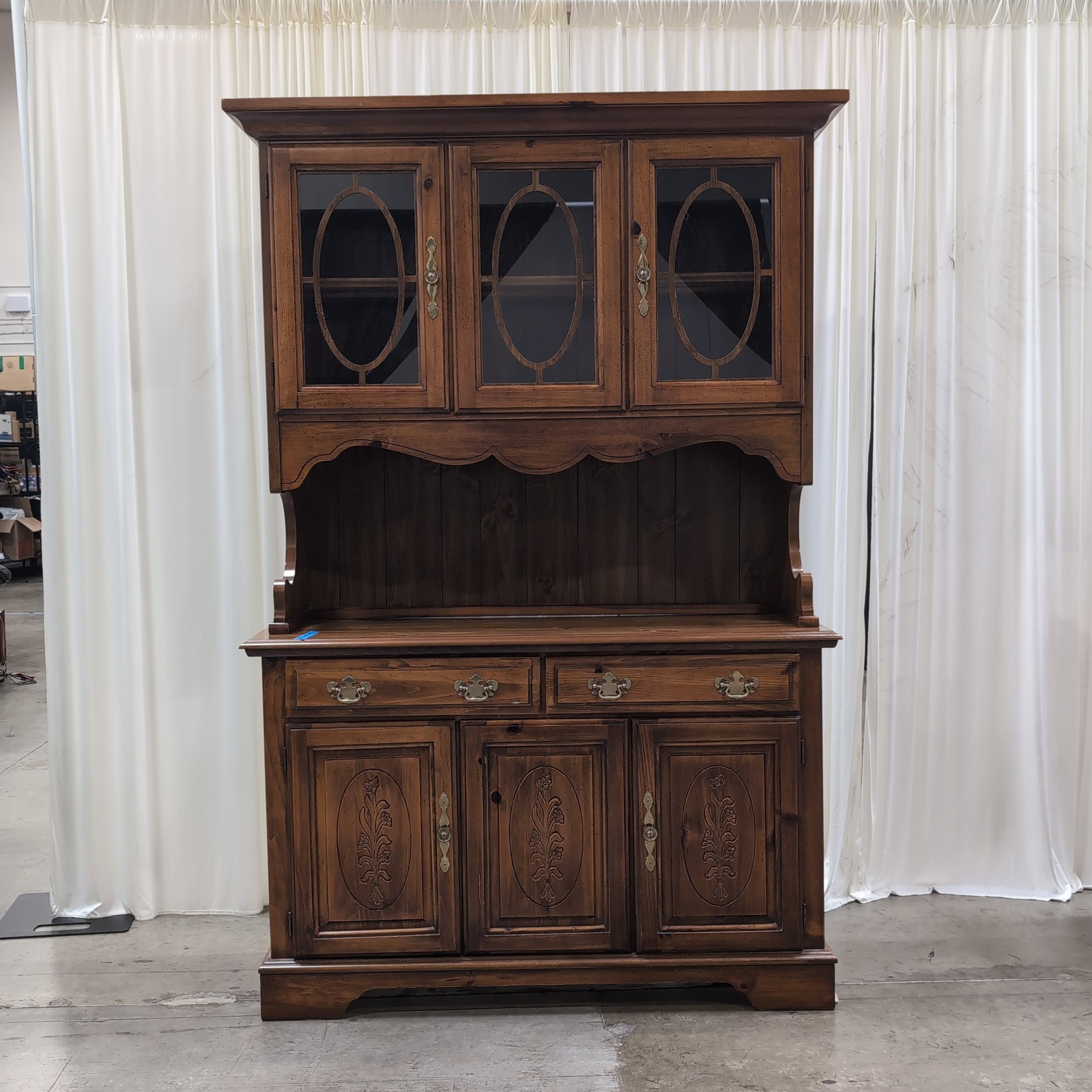 Traditional Dark Wood China Cabinet with Ornate Carvings