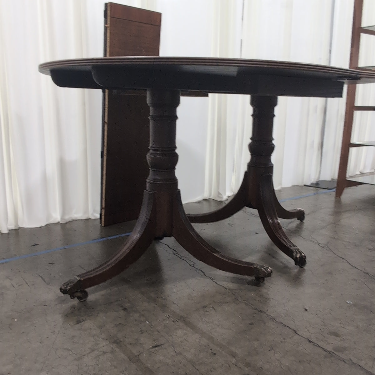 Traditional Dark Wood Oval Dining Table
