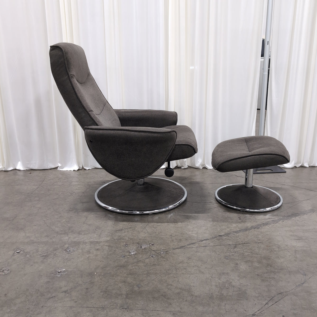 Dark Gray Fabric Upholstered Recliner