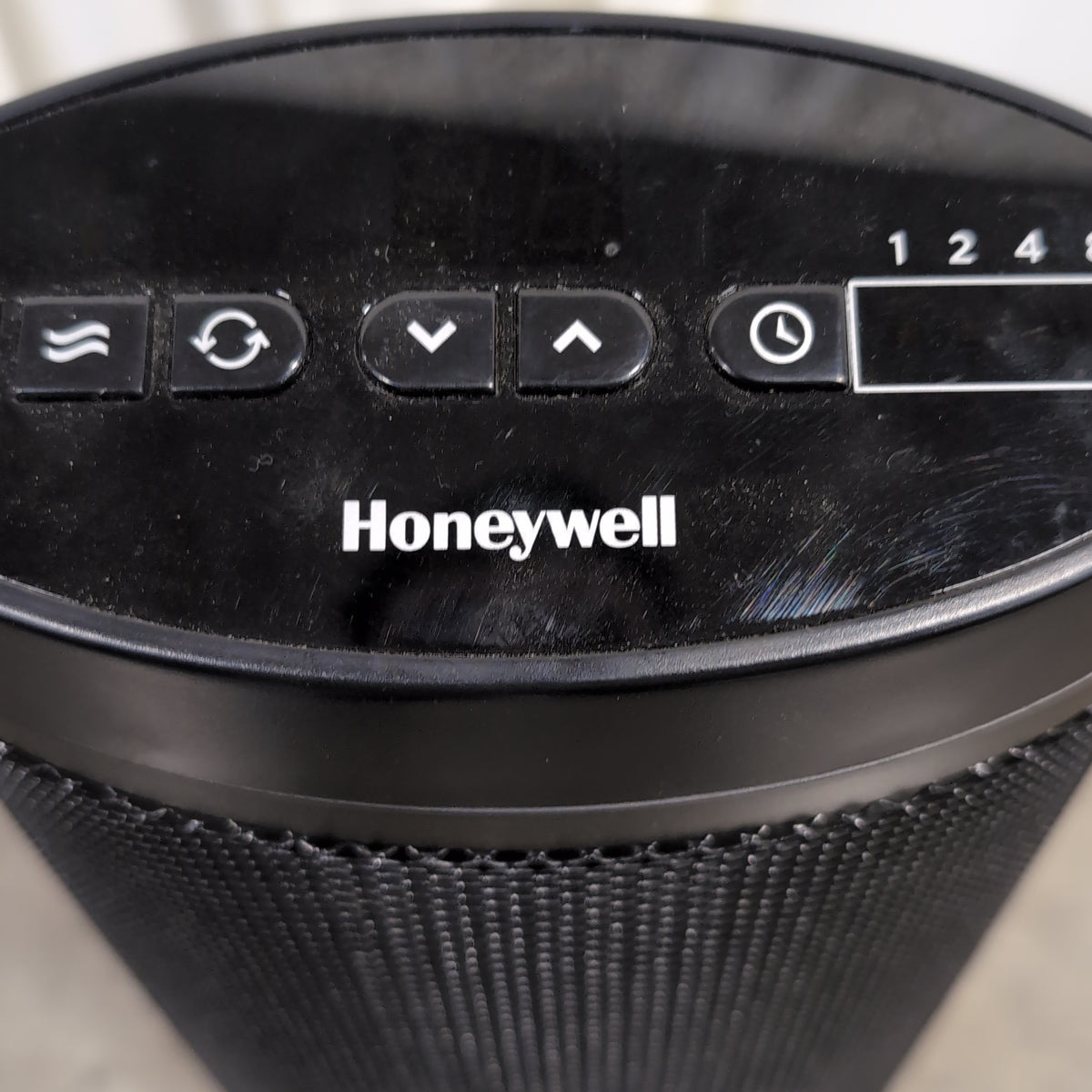 Black Cylindrical Portable Speaker