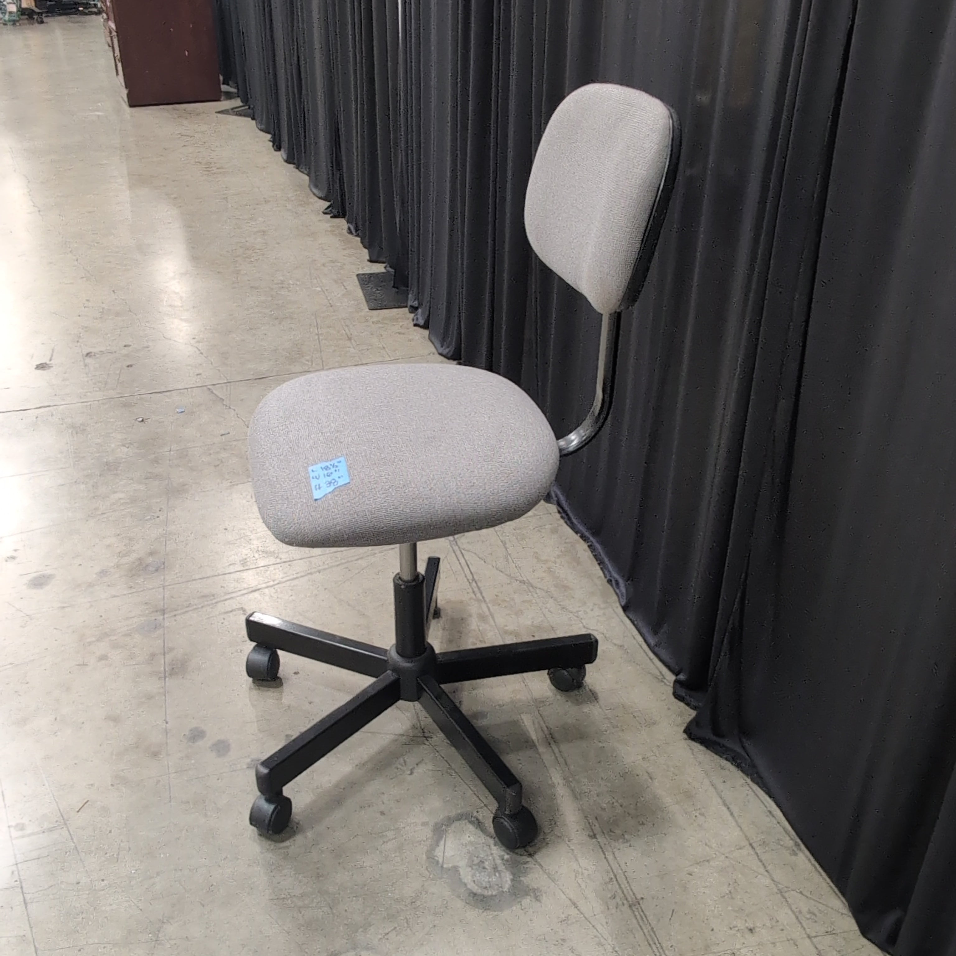 Adjustable Grey Fabric Swivel Office Chair with Caster Wheels
