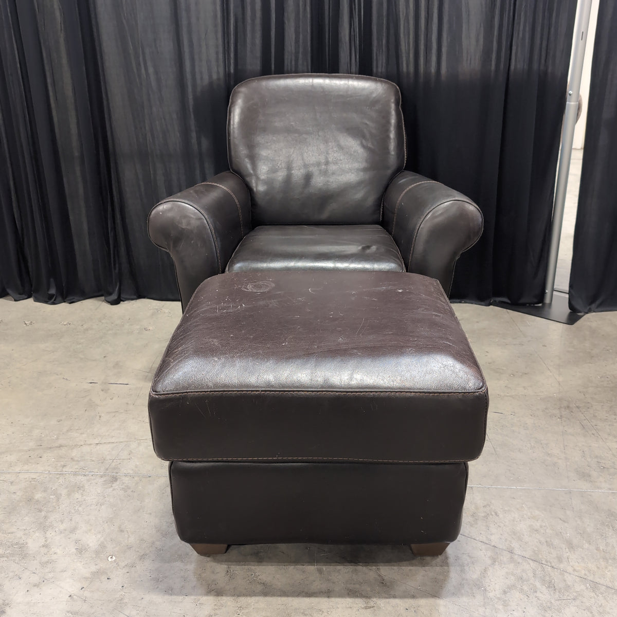 MADINE Brown Leather Club Chair with Ottoman