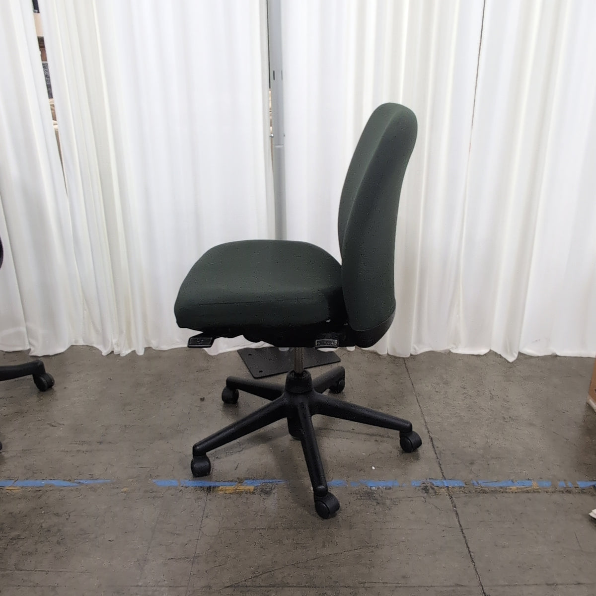 Black Swivel Office Chair in Fabric