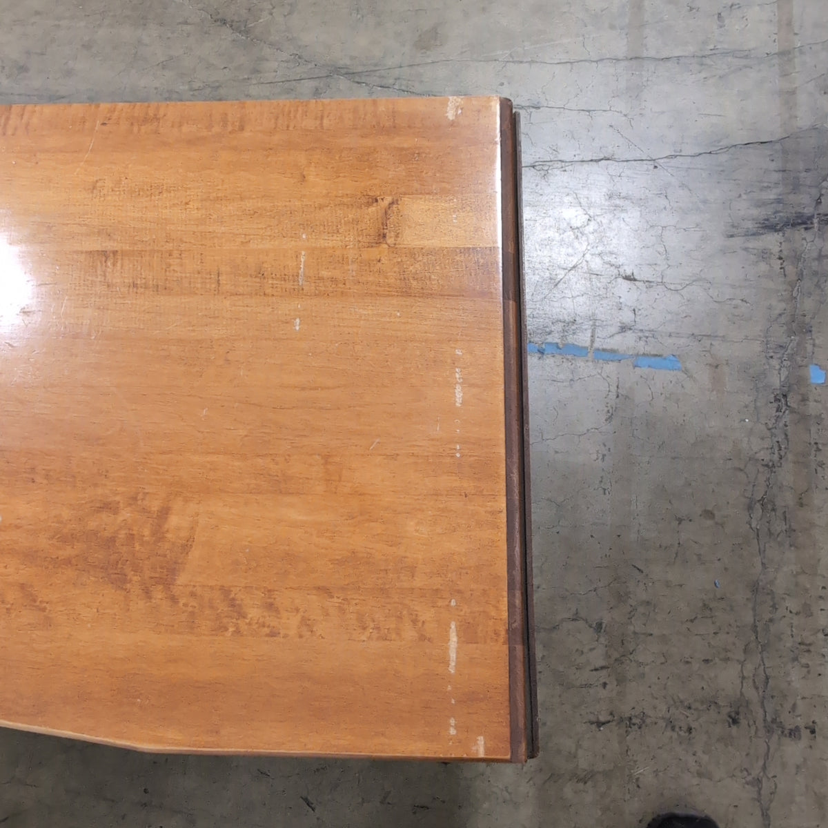 Traditional Medium Brown Wood Coffee Table with Drop Leaves