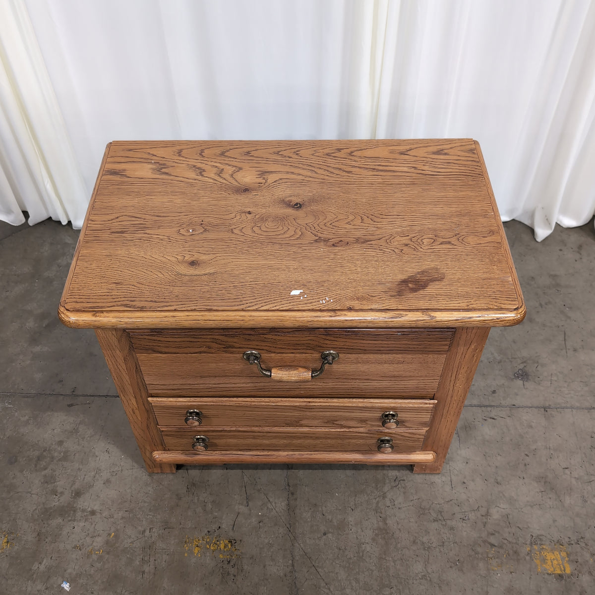 Traditional Oak Wood Nightstand with Brass Hardware