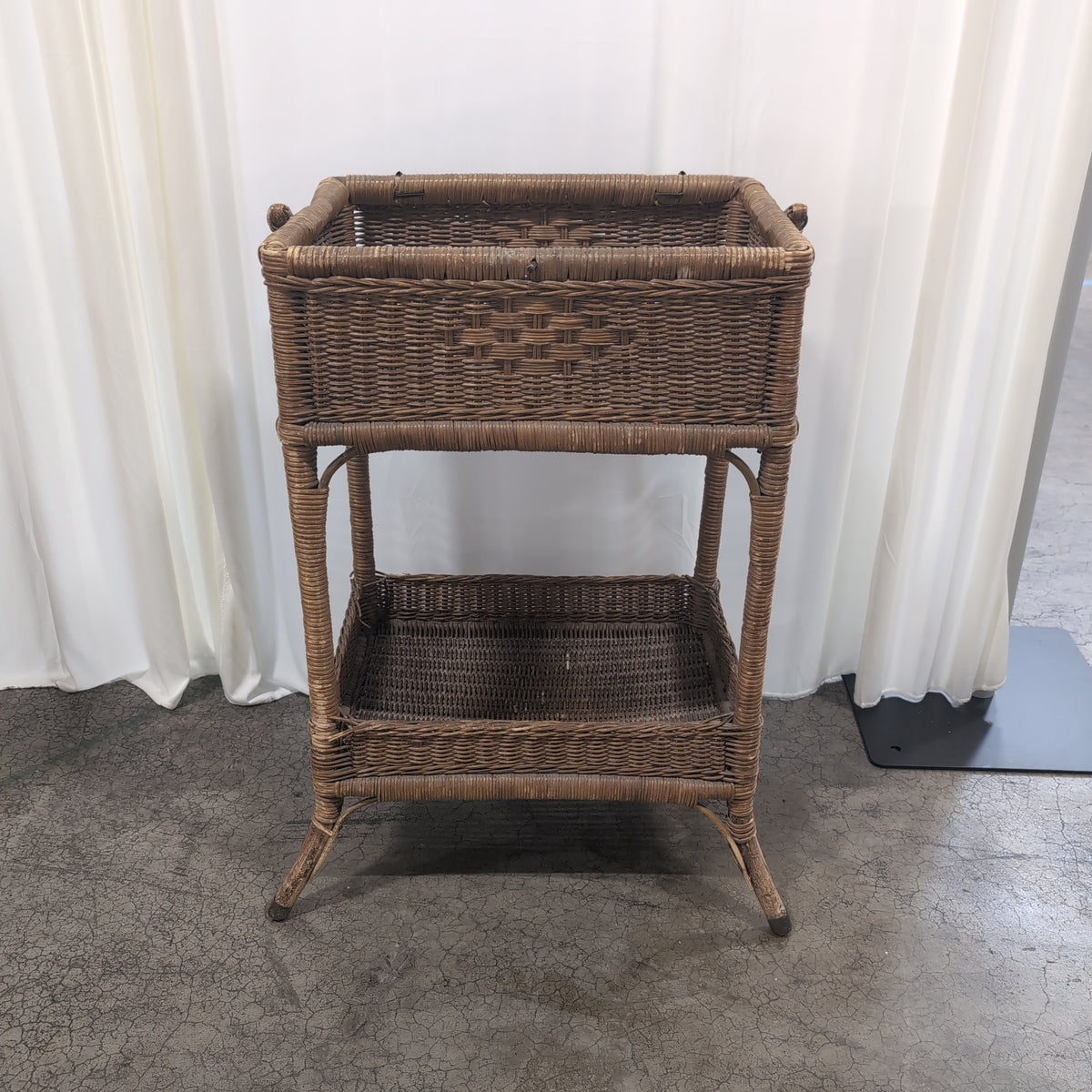 Natural Wicker Two-Tier basket