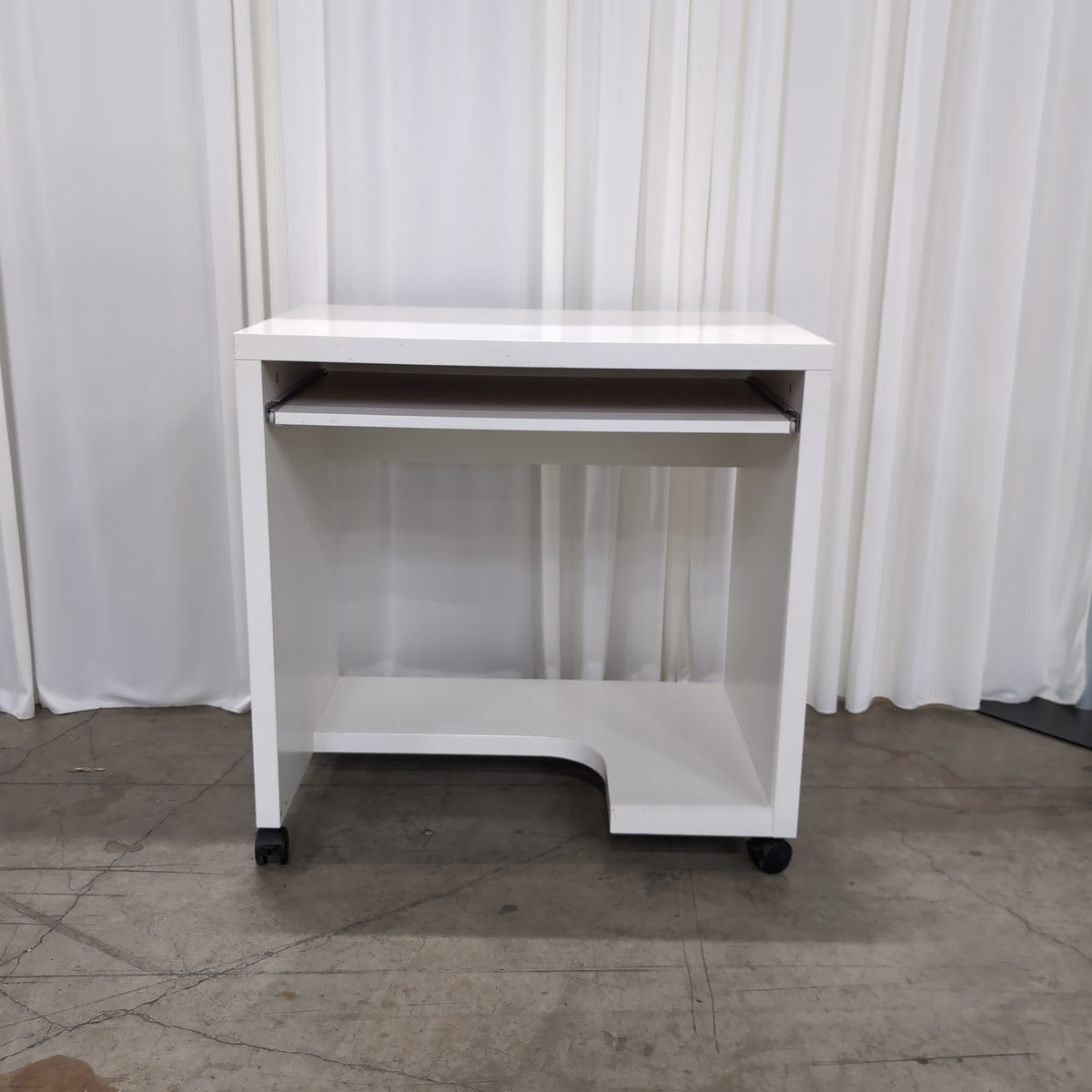 White Minimalist Desk with Pull-Out Shelf
