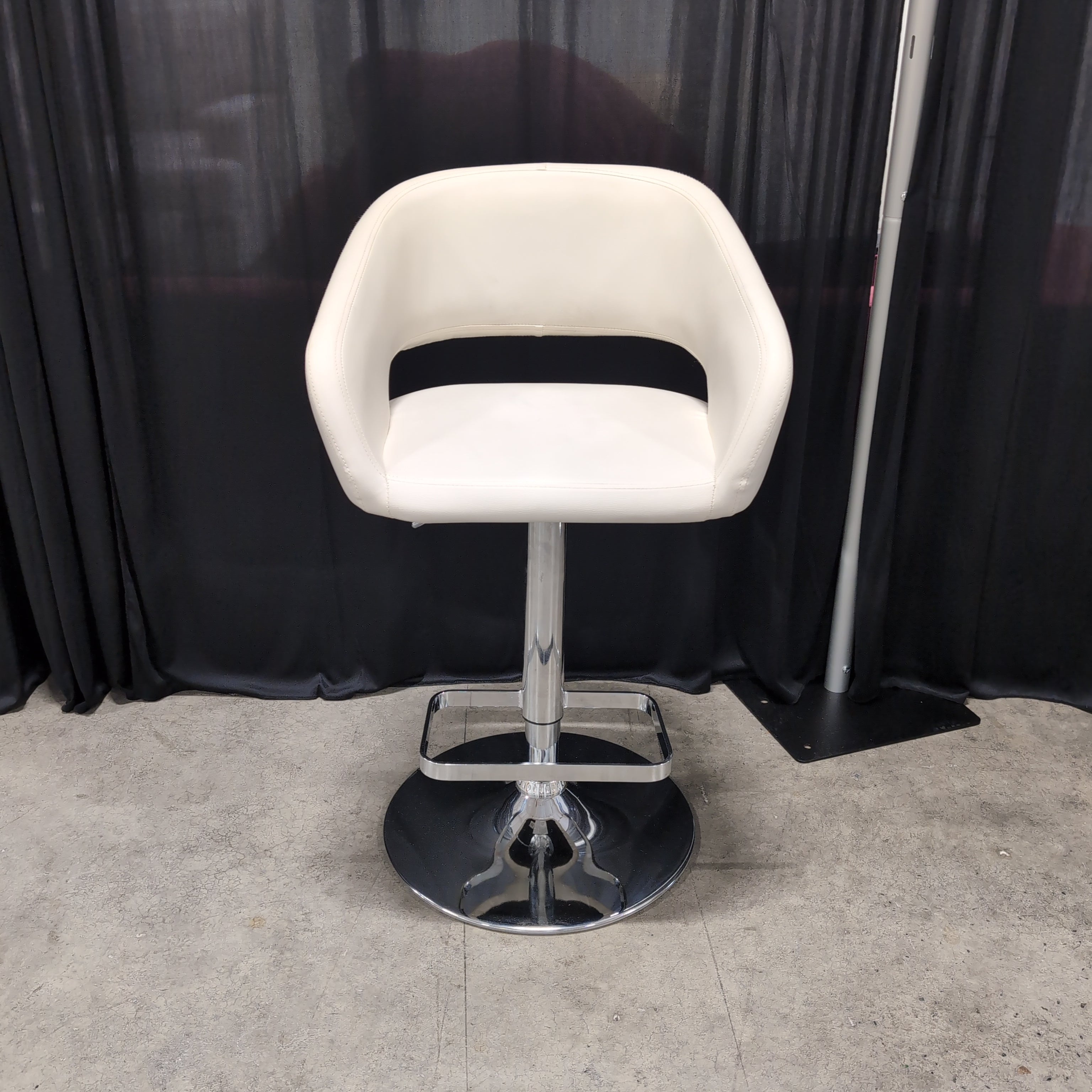 Cream Faux Leather Swivel Bar Stool with Chrome Base