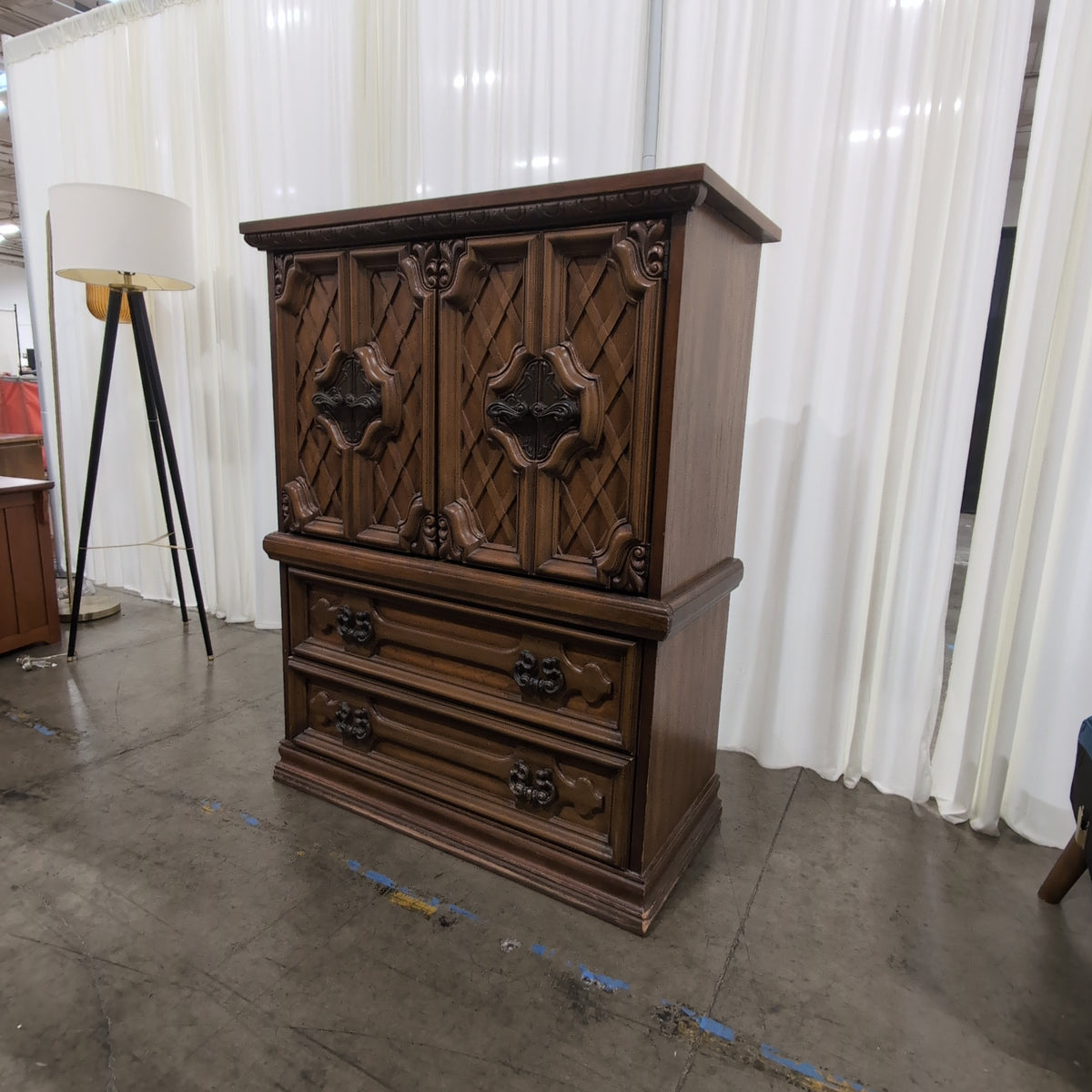 Ornate French Provincial Style Wood Dresser