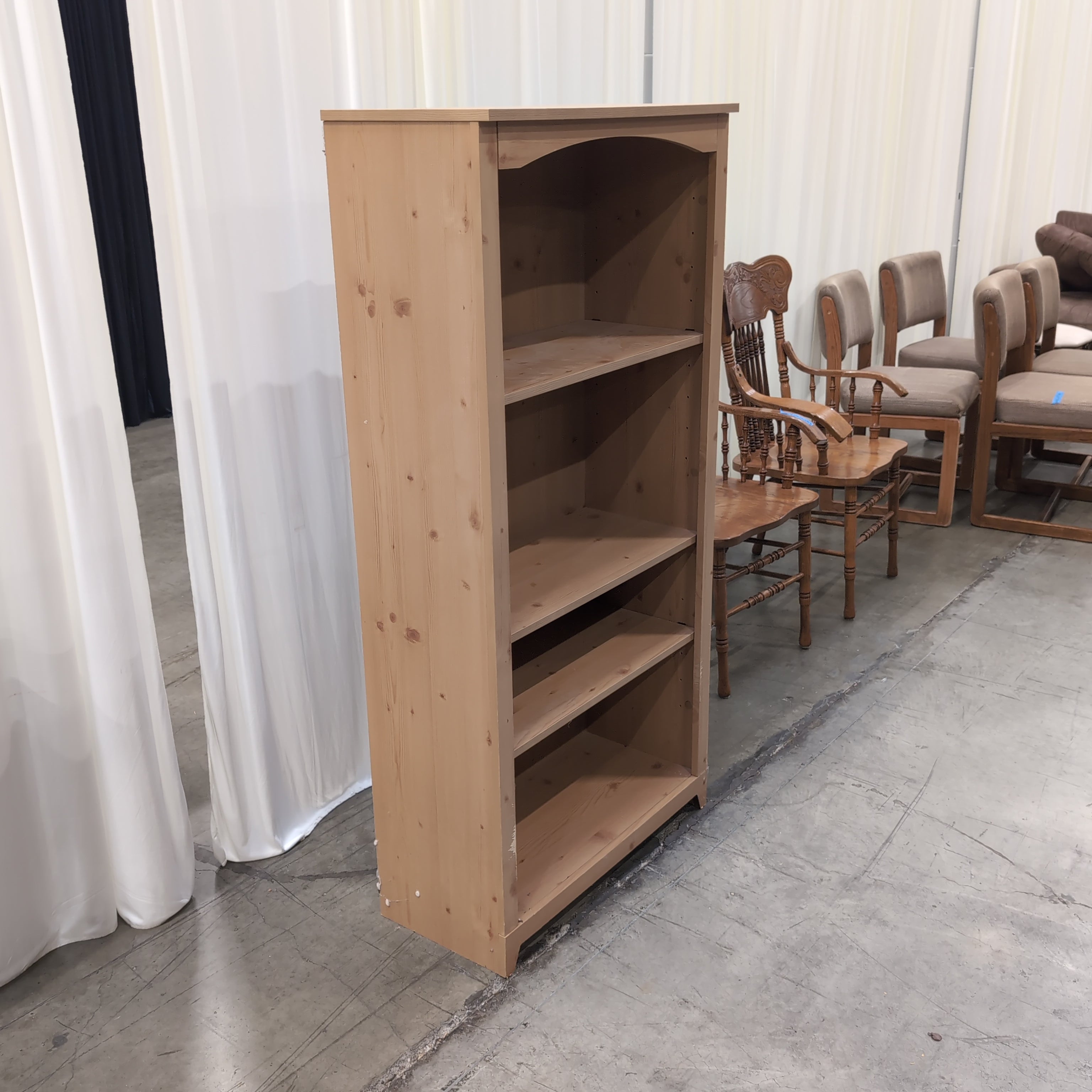 Light Wood Four-Shelf Bookcase with Arched Top