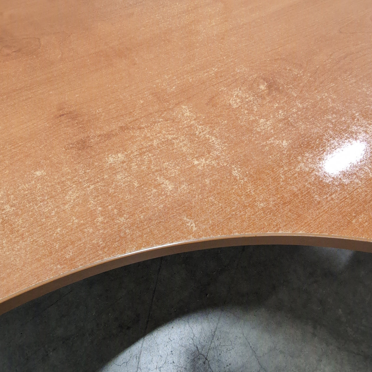 Modern Light Wood Laminate Office Desk with Curved Cutout