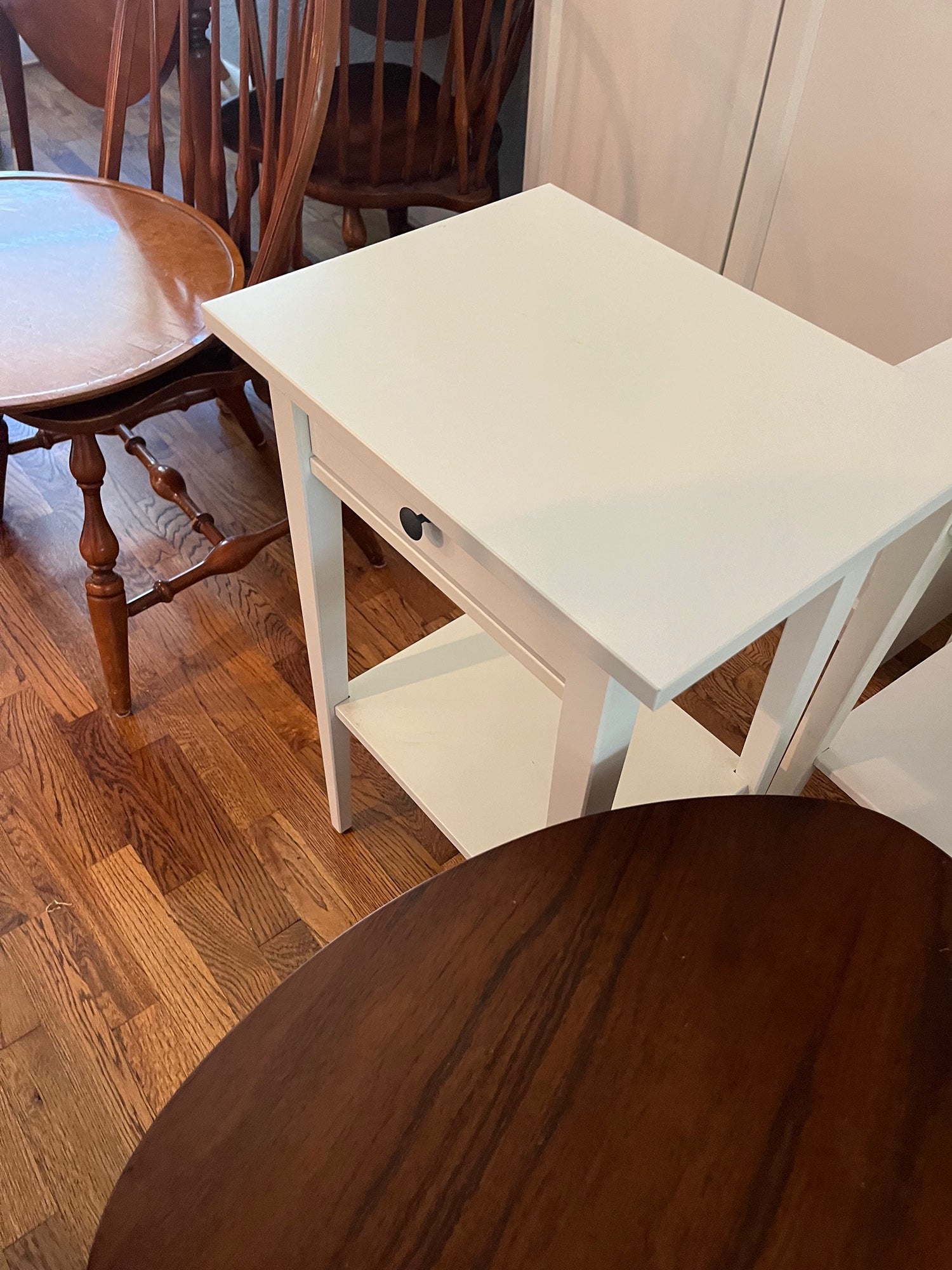 Pair of White Painted Wood End Table with Drawer