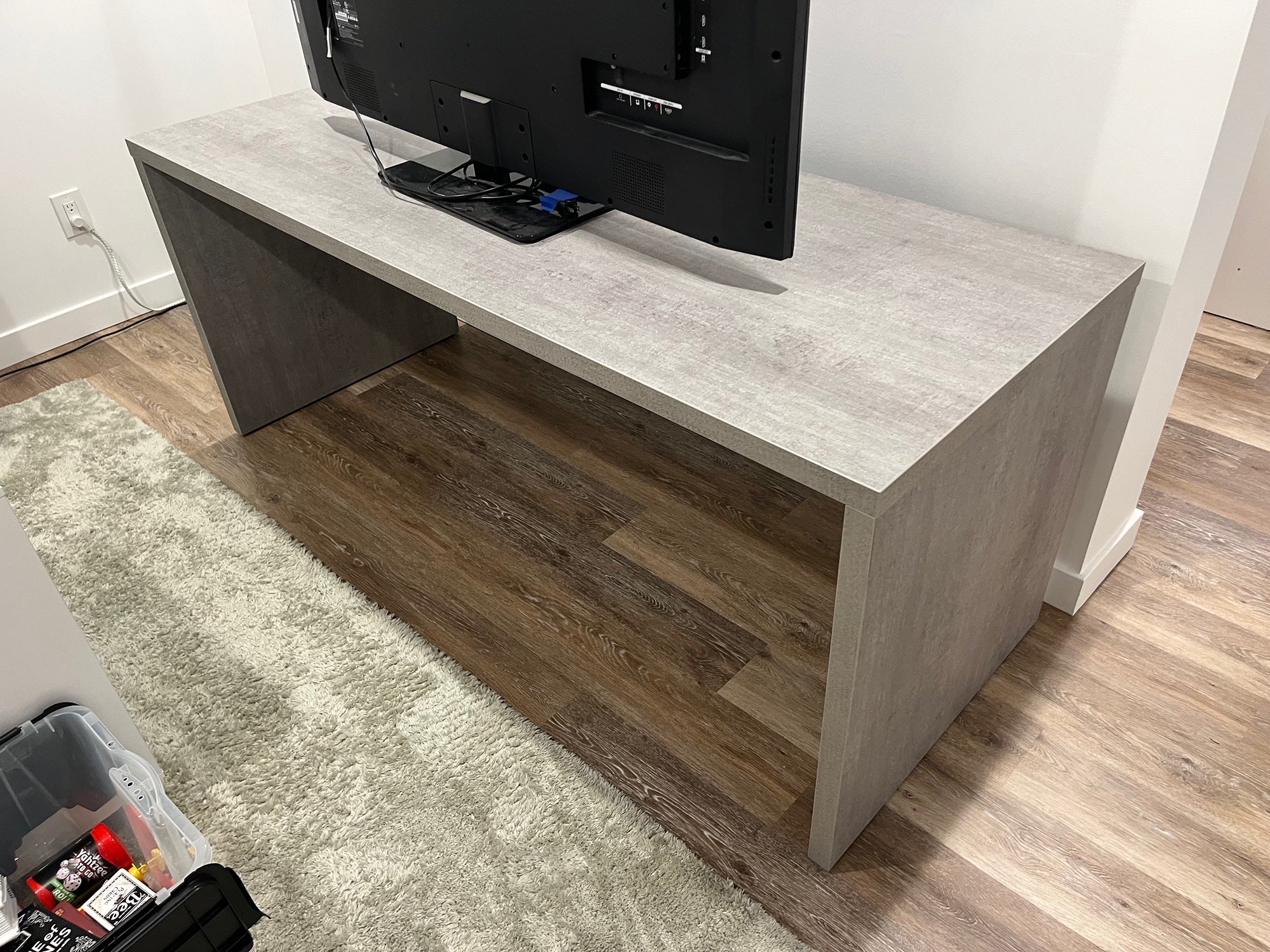Modern Light Grey Concrete-Look TV Stand