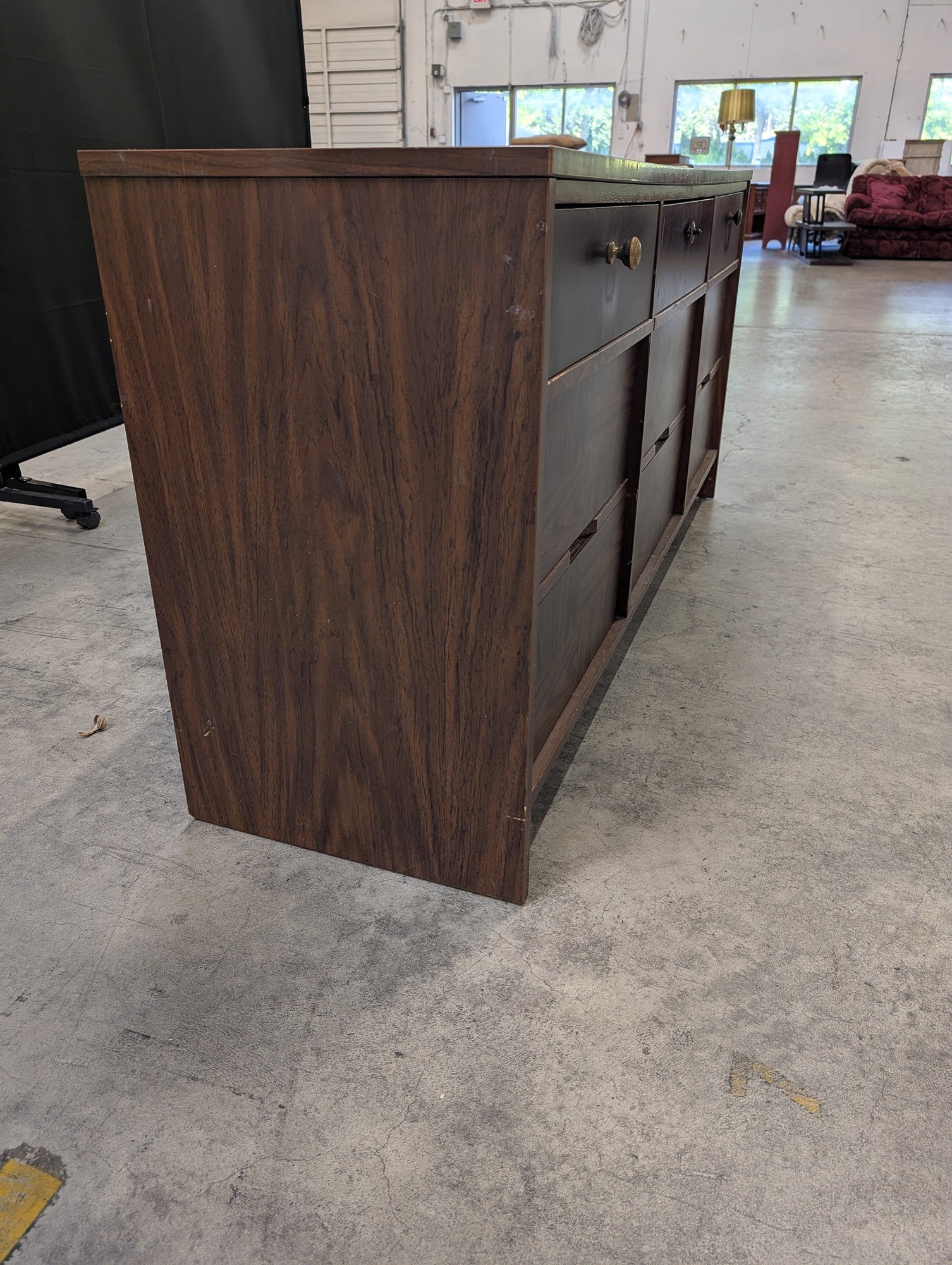 Geometric Pattern Dark Wood Dresser with Mirror