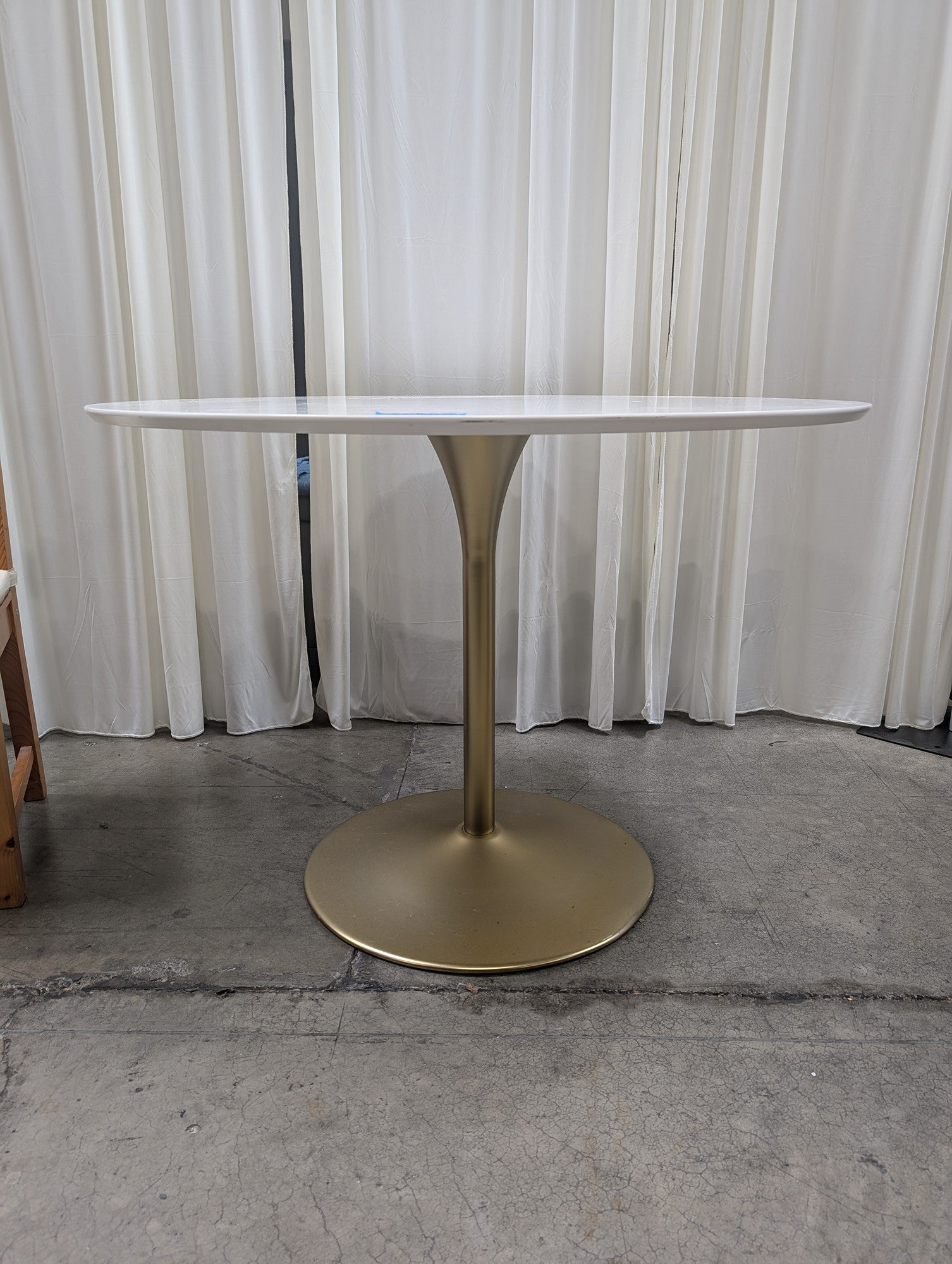 Mid-Century Modern White Round Dining Table with Gold Tulip Base