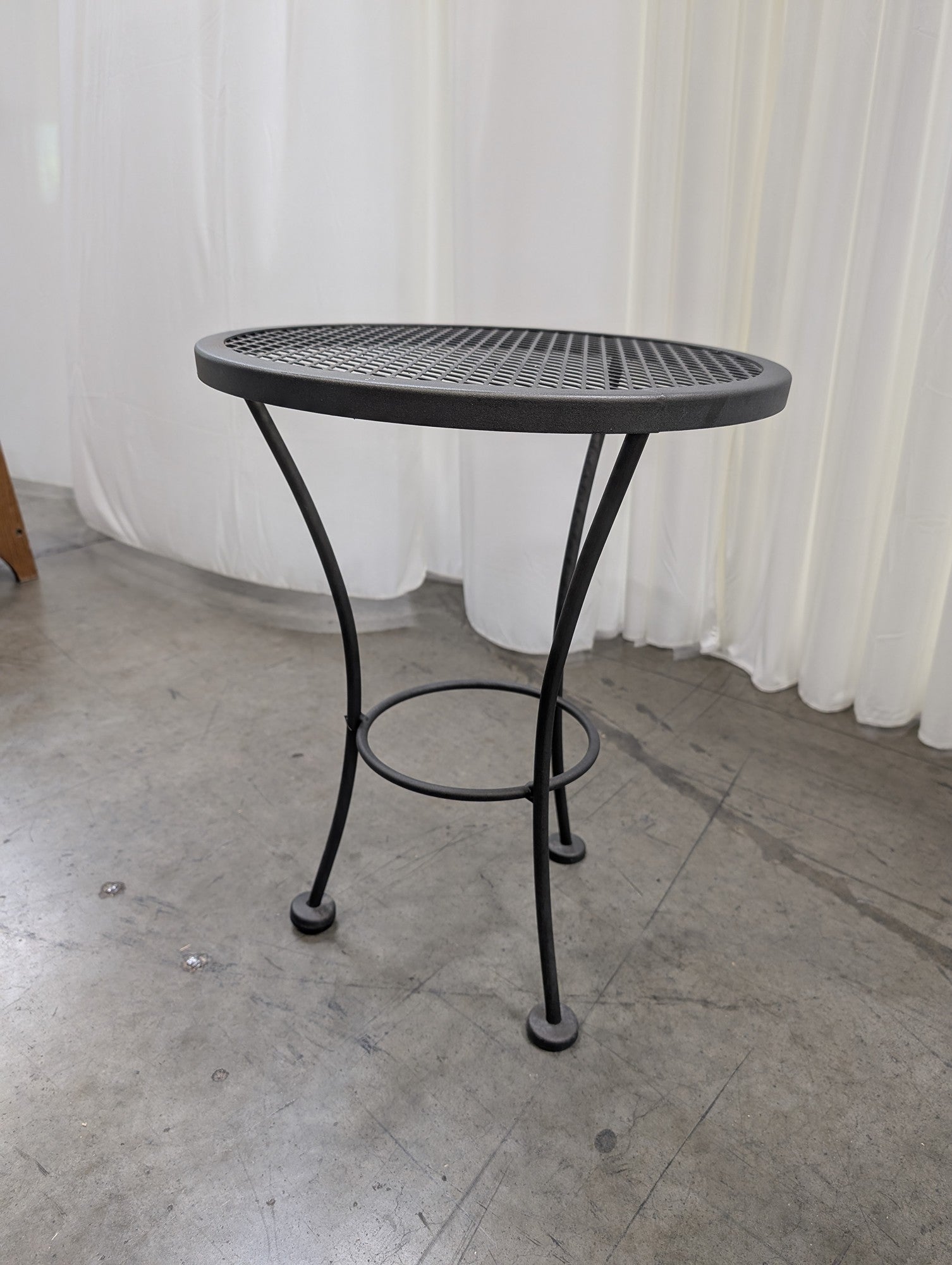 Round Grey Metal Outdoor End Table in Iron