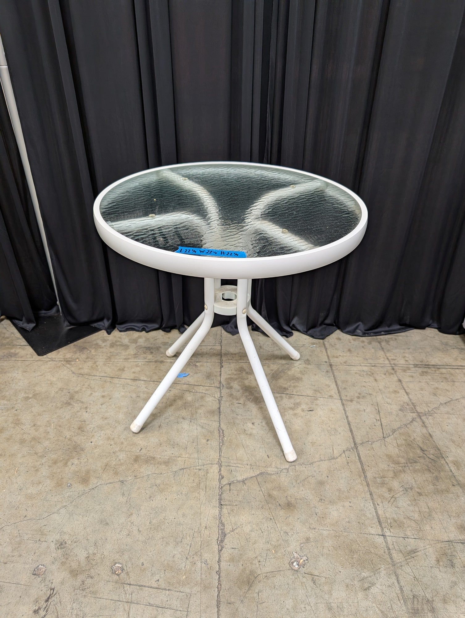 White Metal Frame Round End Table with Glass Top