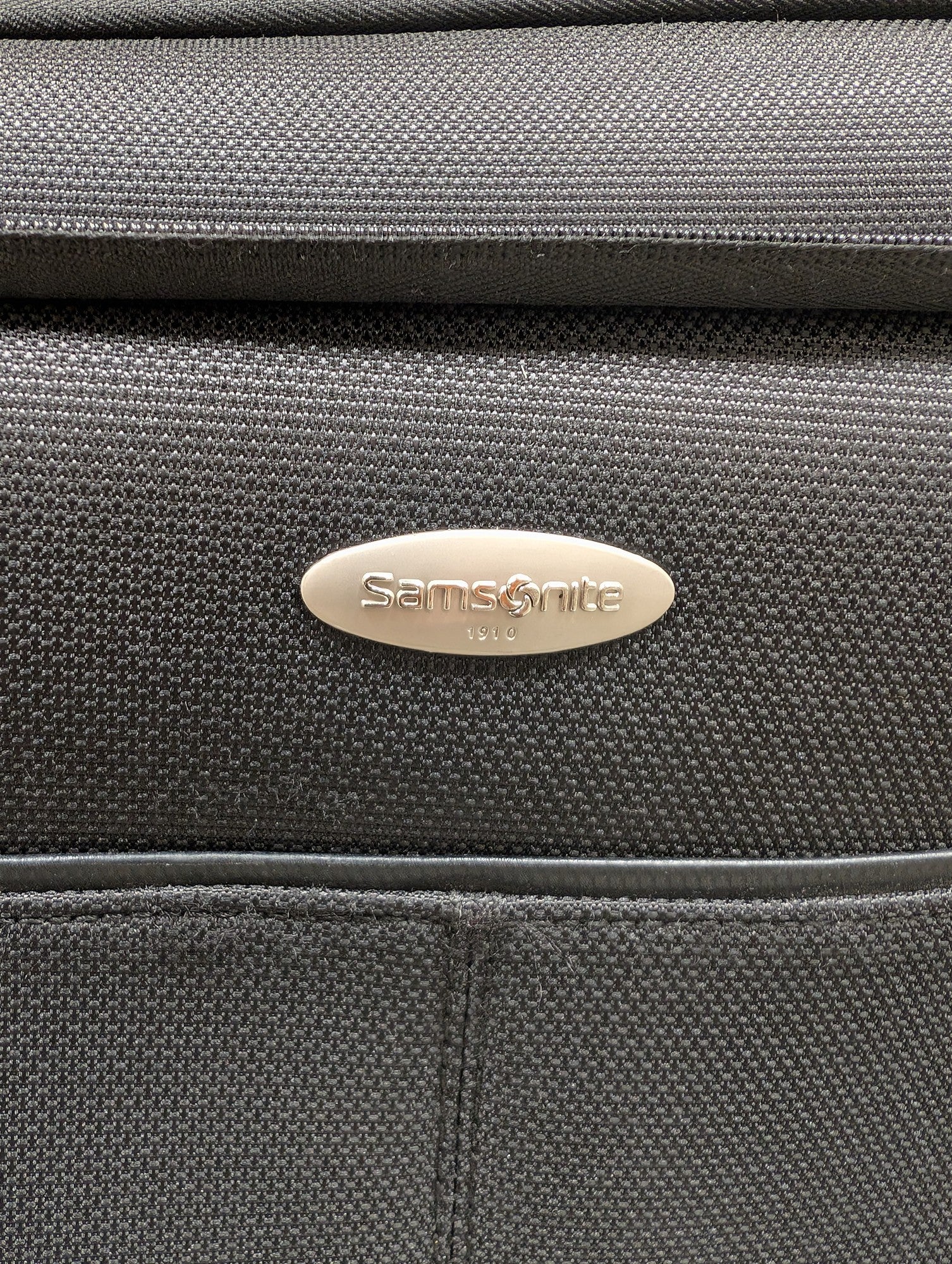 Samsonite Black Softside Suitcase with Spinner Wheels