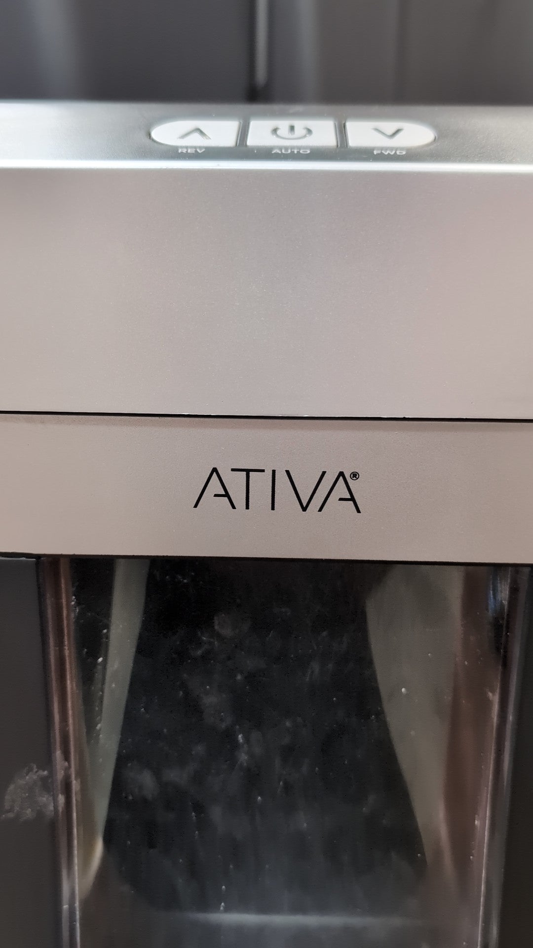 ATIVA Black and Silver Rolling Paper Shredder