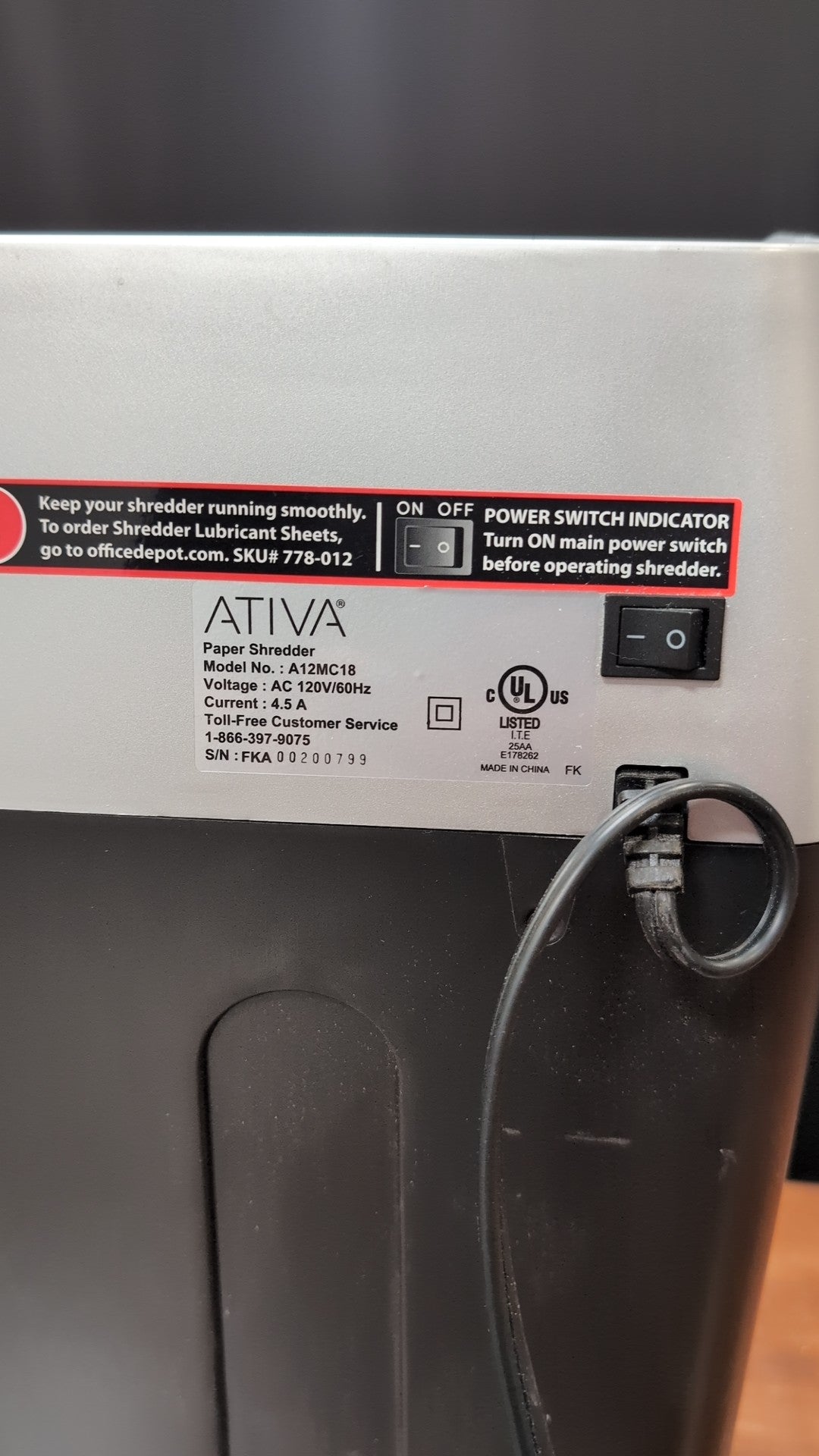 ATIVA Black and Silver Rolling Paper Shredder