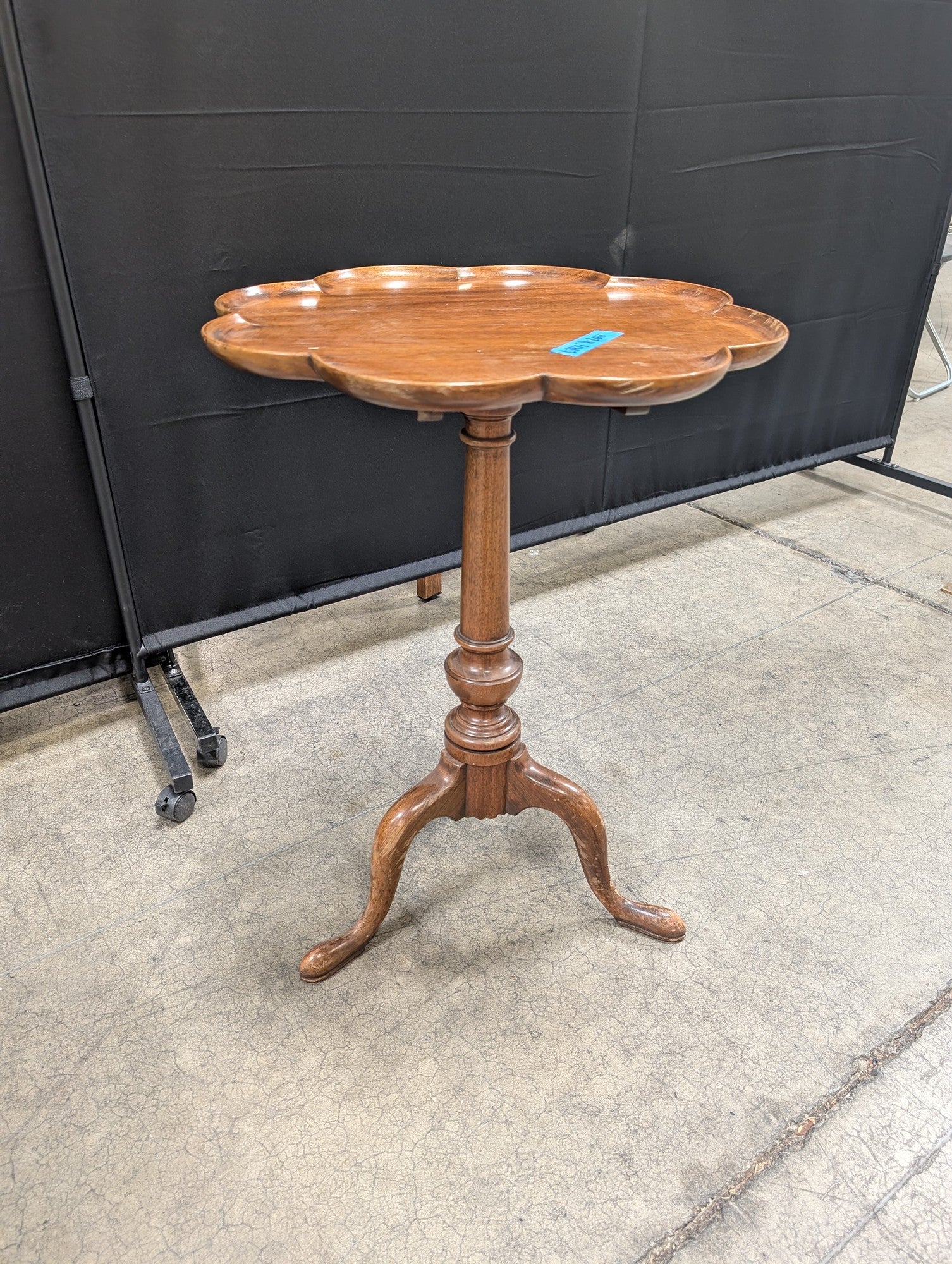 Scalloped Mahogany Pedestal End Table with Tripod Base