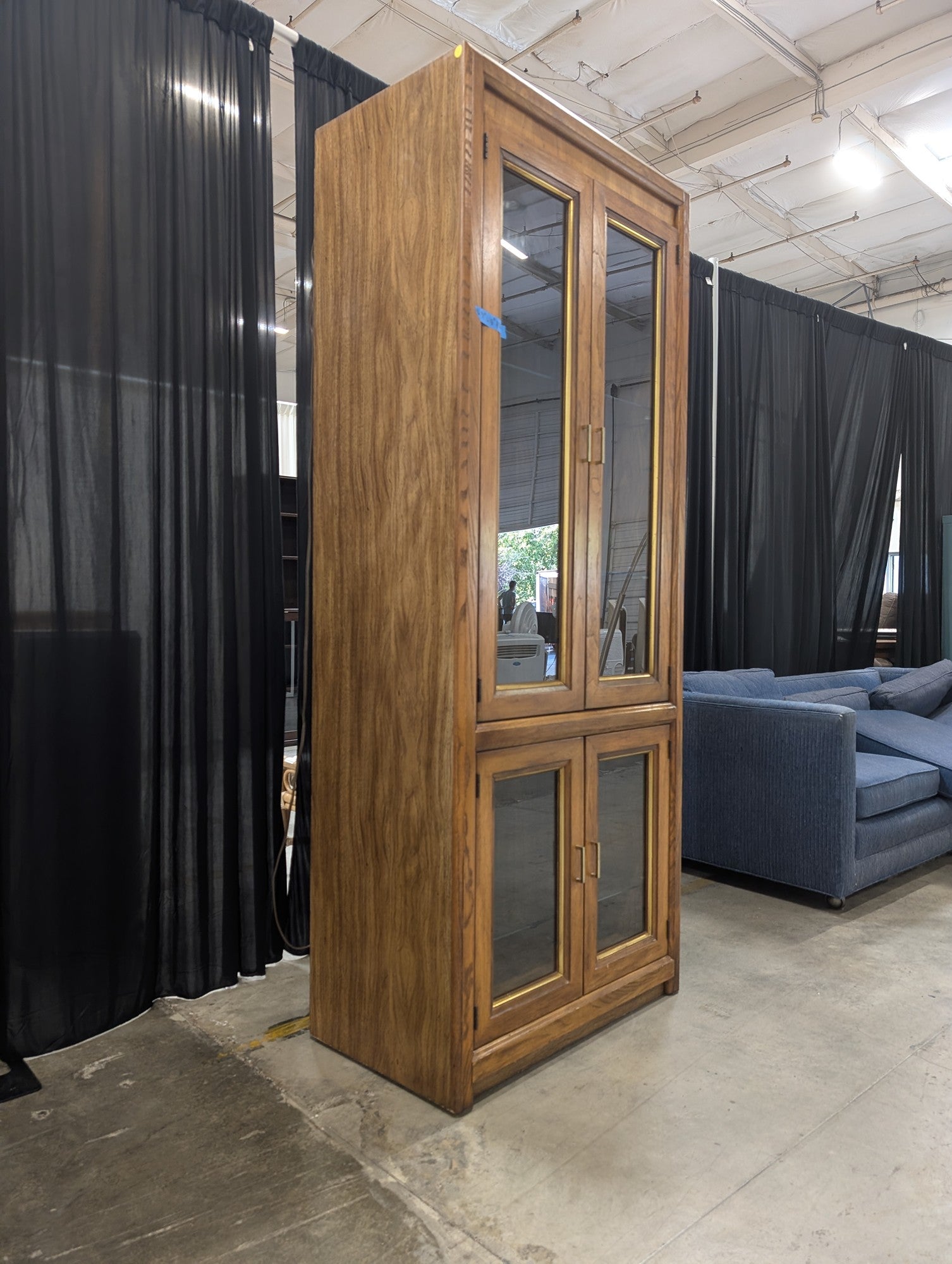 Traditional Four-Door Glass Display China Cabinet in Wood