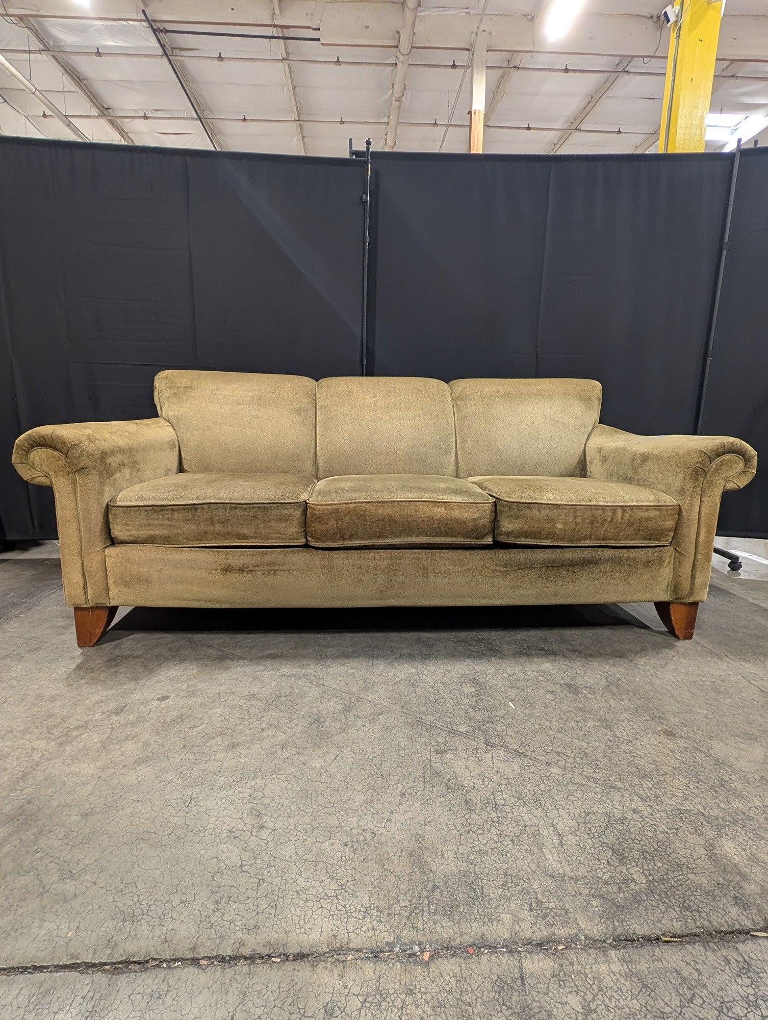 Flexsteel Christopher Lowell Three-Cushion Couch in Olive Fabric