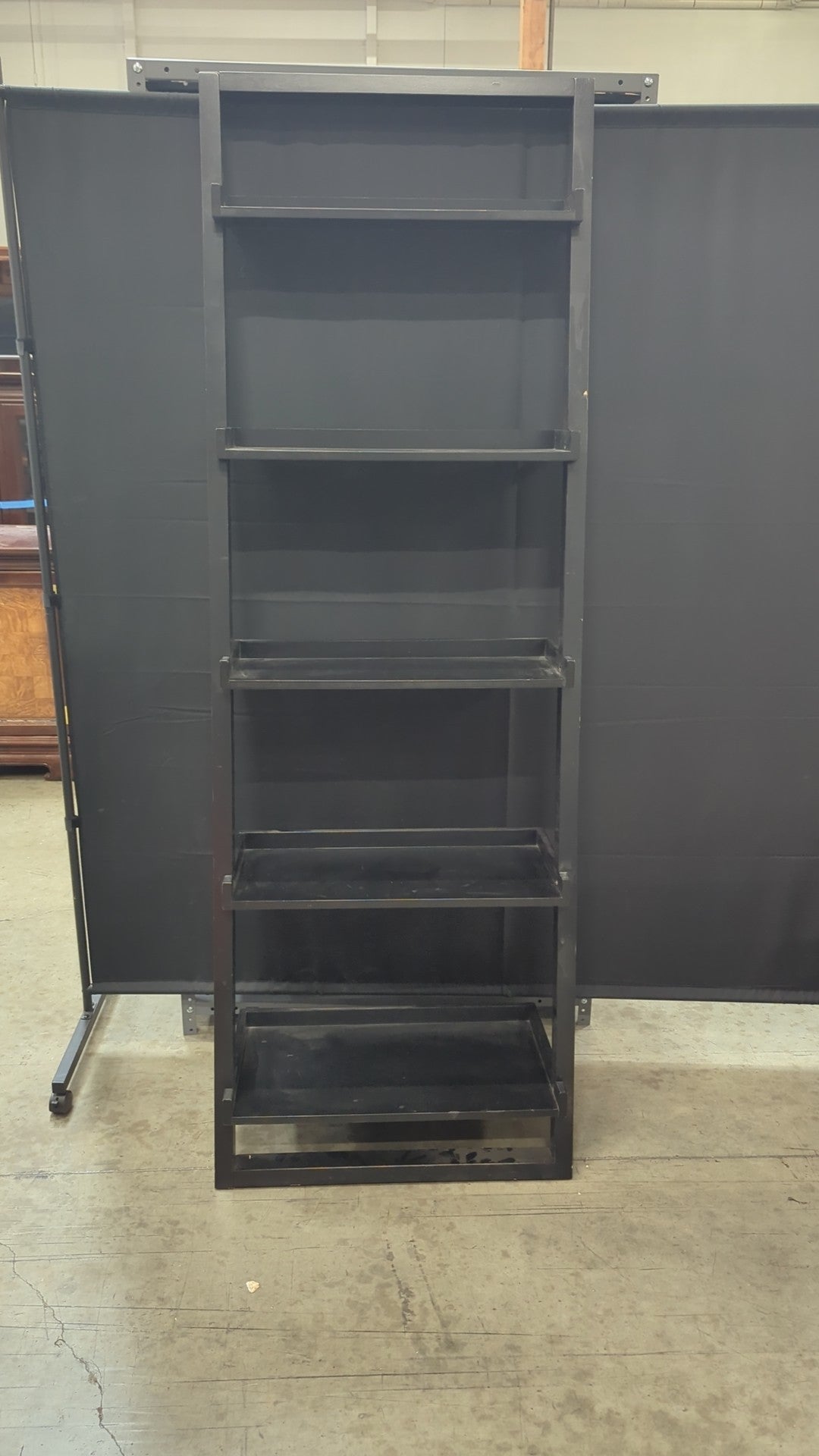 Black Wood Ladder Bookcase with Five Shelves