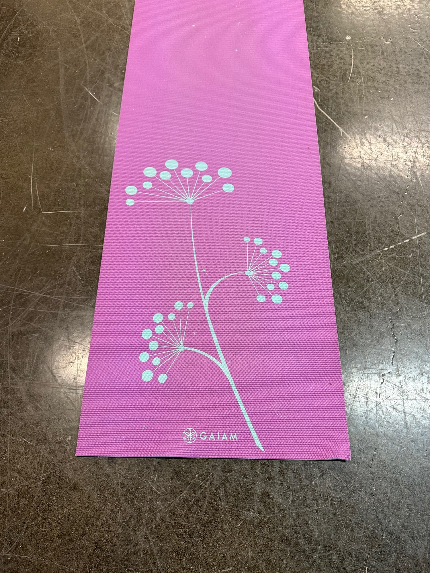 Vibrant GAIAM Premium 5 mm Yoga Mat with Botanical Design