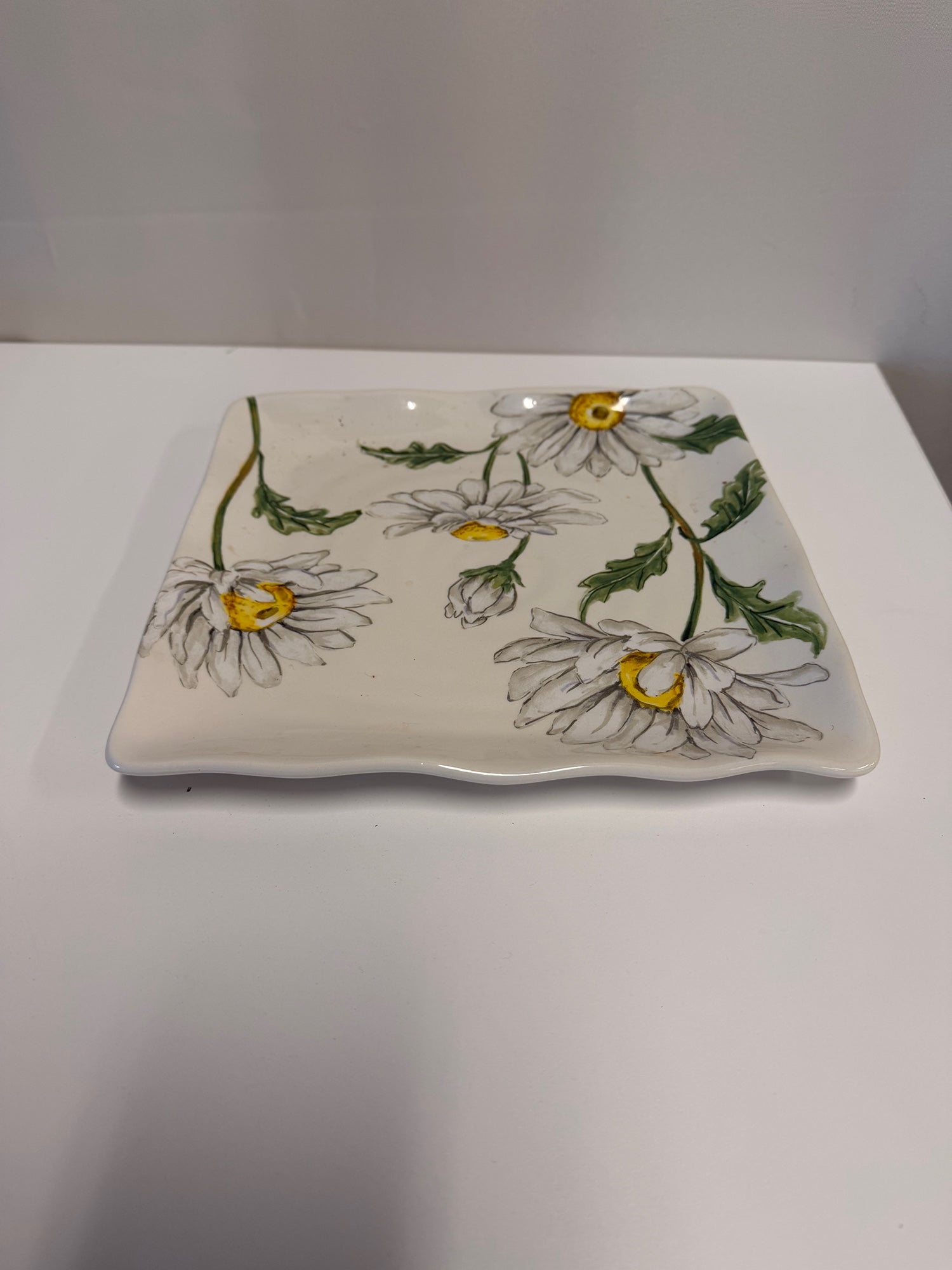 Maxcera Spring Collection Daisy Floral Square Serving Dish