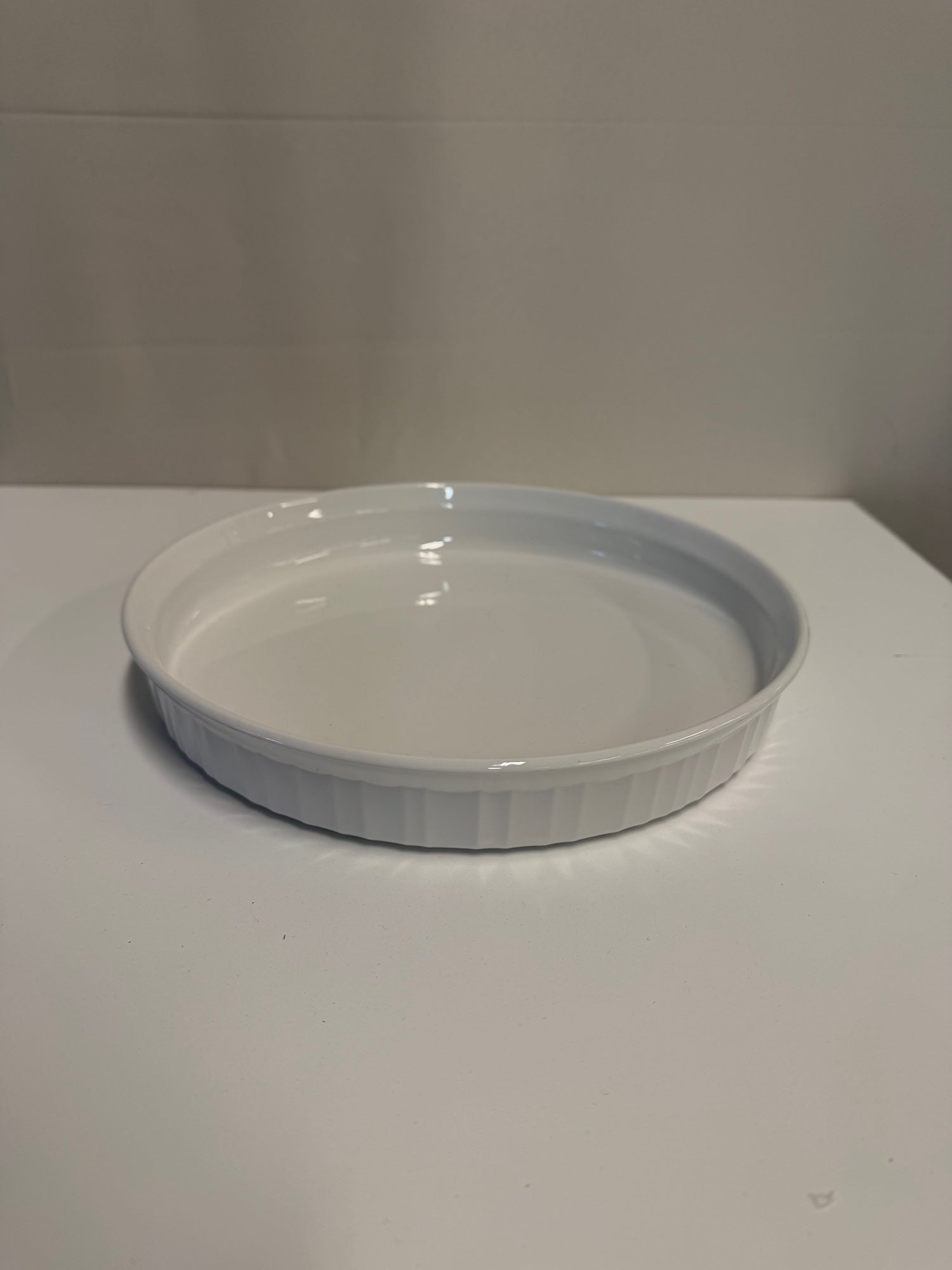 Corning Ware F-3-B Round White Baking Dish