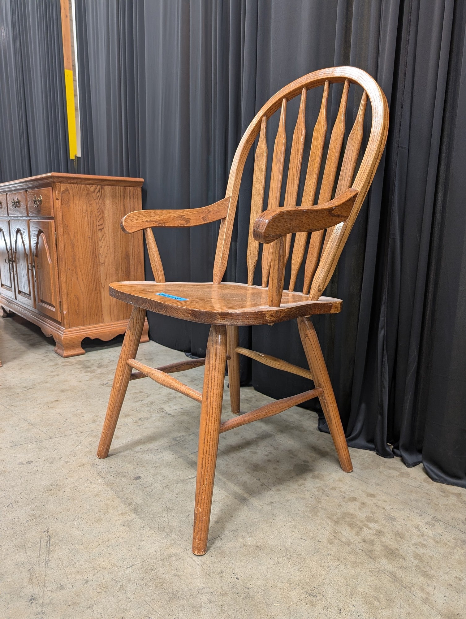 Vintage Windsor Armchair in Oak Wood