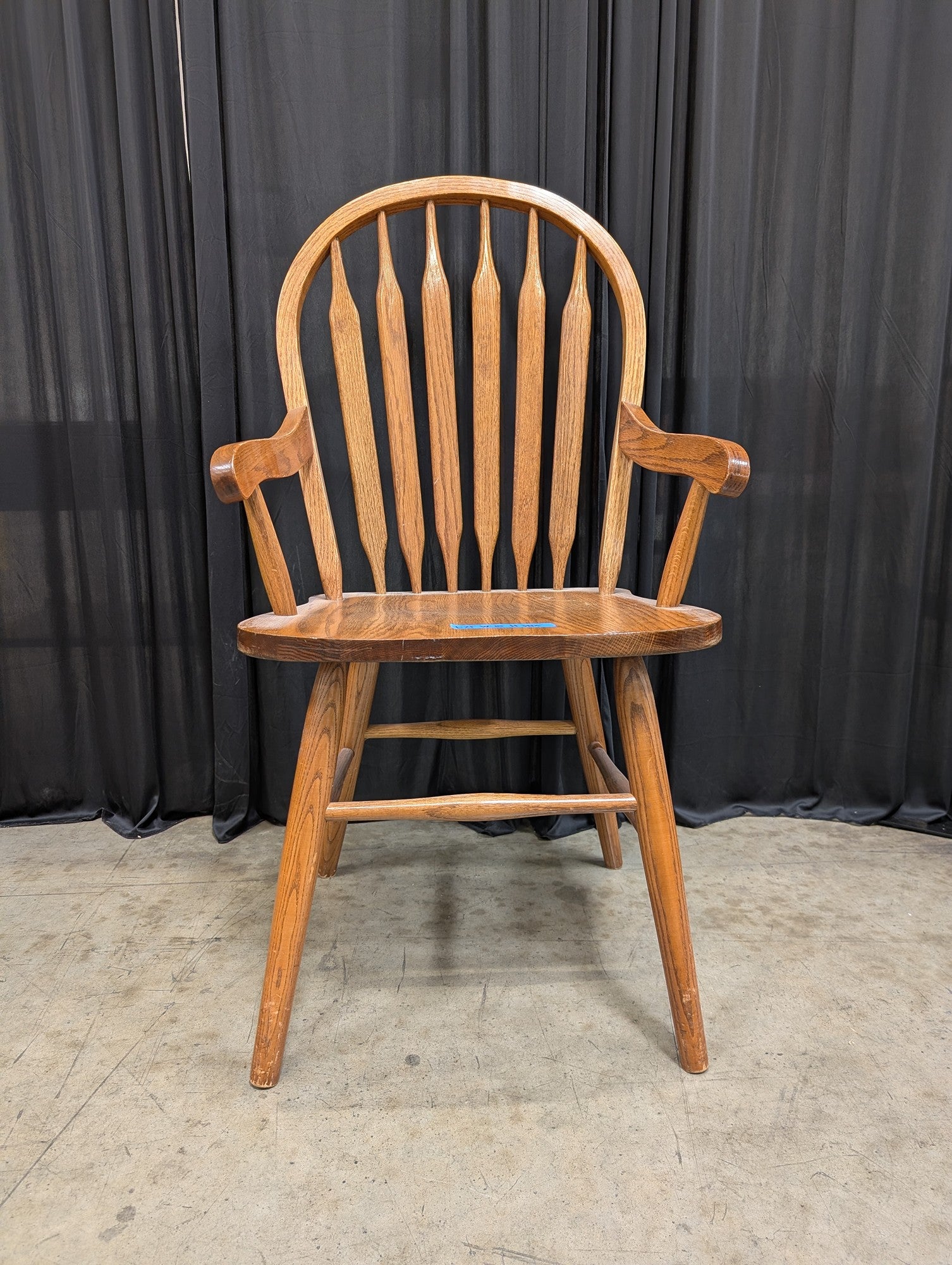 Vintage Windsor Armchair in Oak Wood